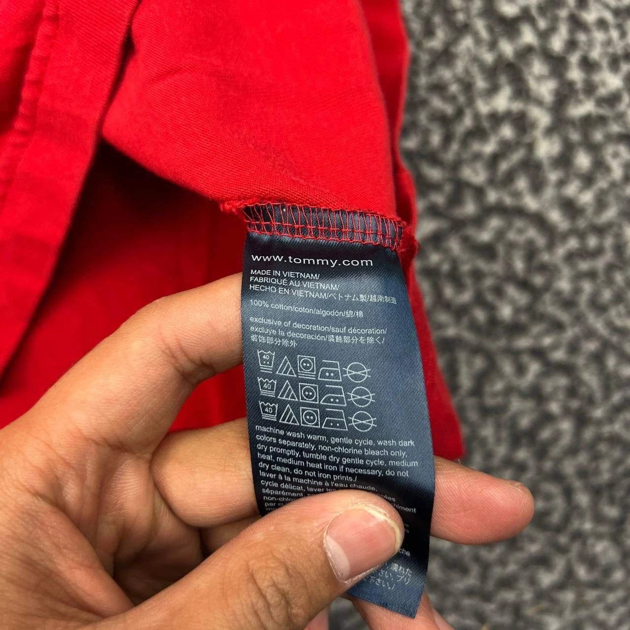 Tommy Hilfiger Tommy Hilfiger Shirt Men Large Red Crew Neck Cotton Size US L / EU 52-54 / 3 - 7 Thumbnail