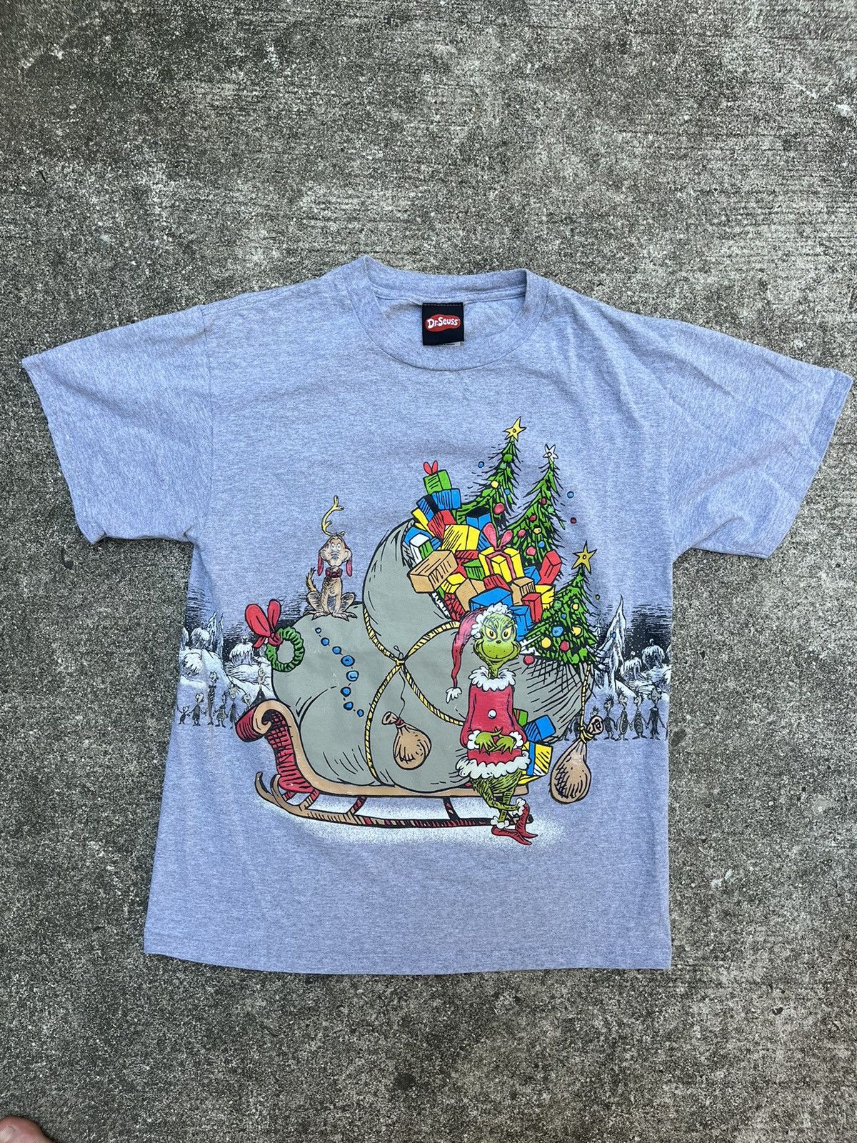 Vintage Vintage Dr Seuss Grinch AOP Tee Shirt Size US M / EU 48-50 / 2 - 1 Thumbnail