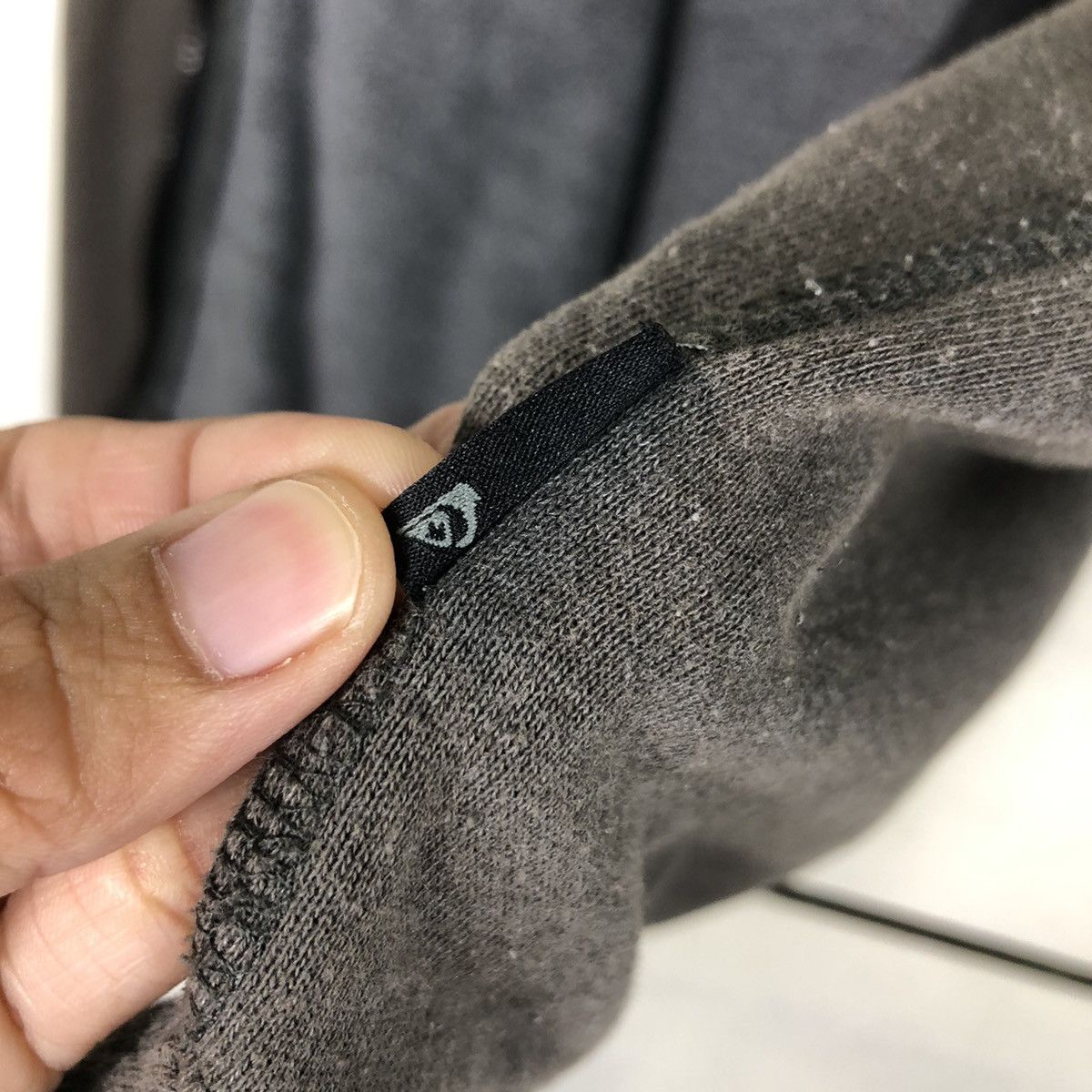 Quiksilver × Vintage Vintage Quiksilver Hoodie Sweatshirt Sweater Medium Surfing Size US M / EU 48-50 / 2 - 18 Thumbnail