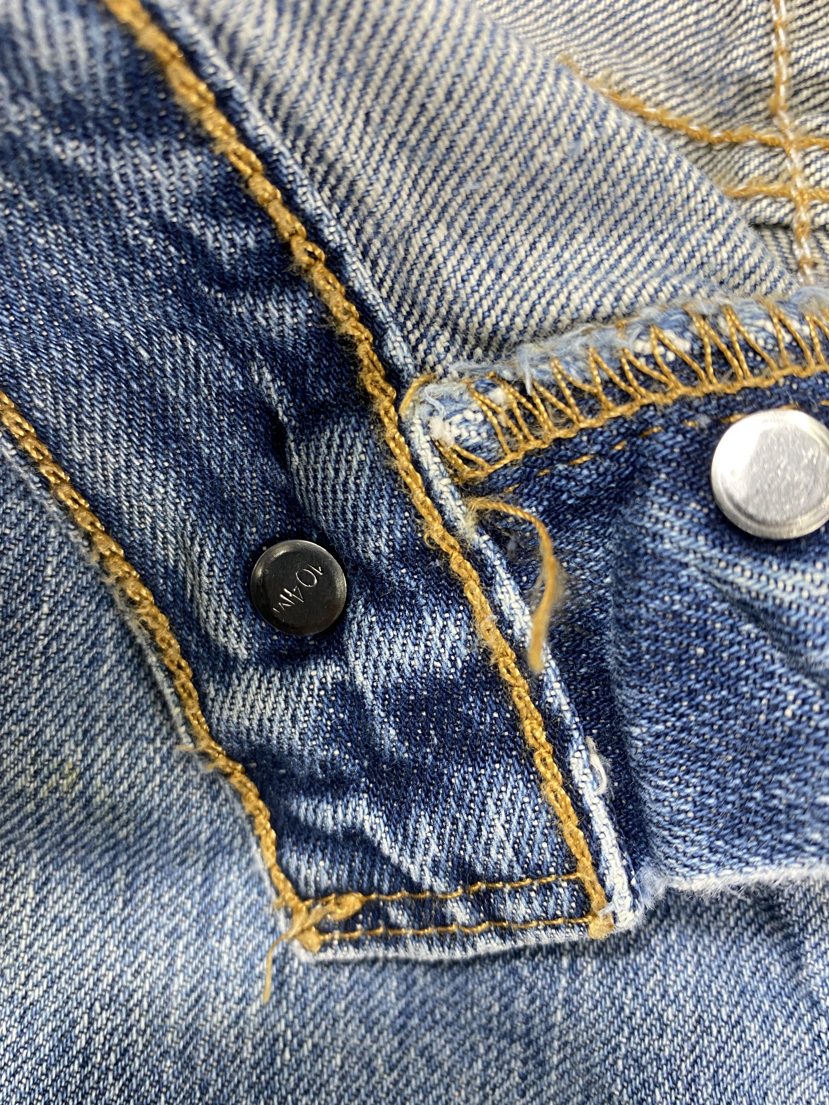 Levi's Distressed Blue Vintage Levi's 501 35x29.5 Denim -JN2336 Size US 35 - 6 Thumbnail