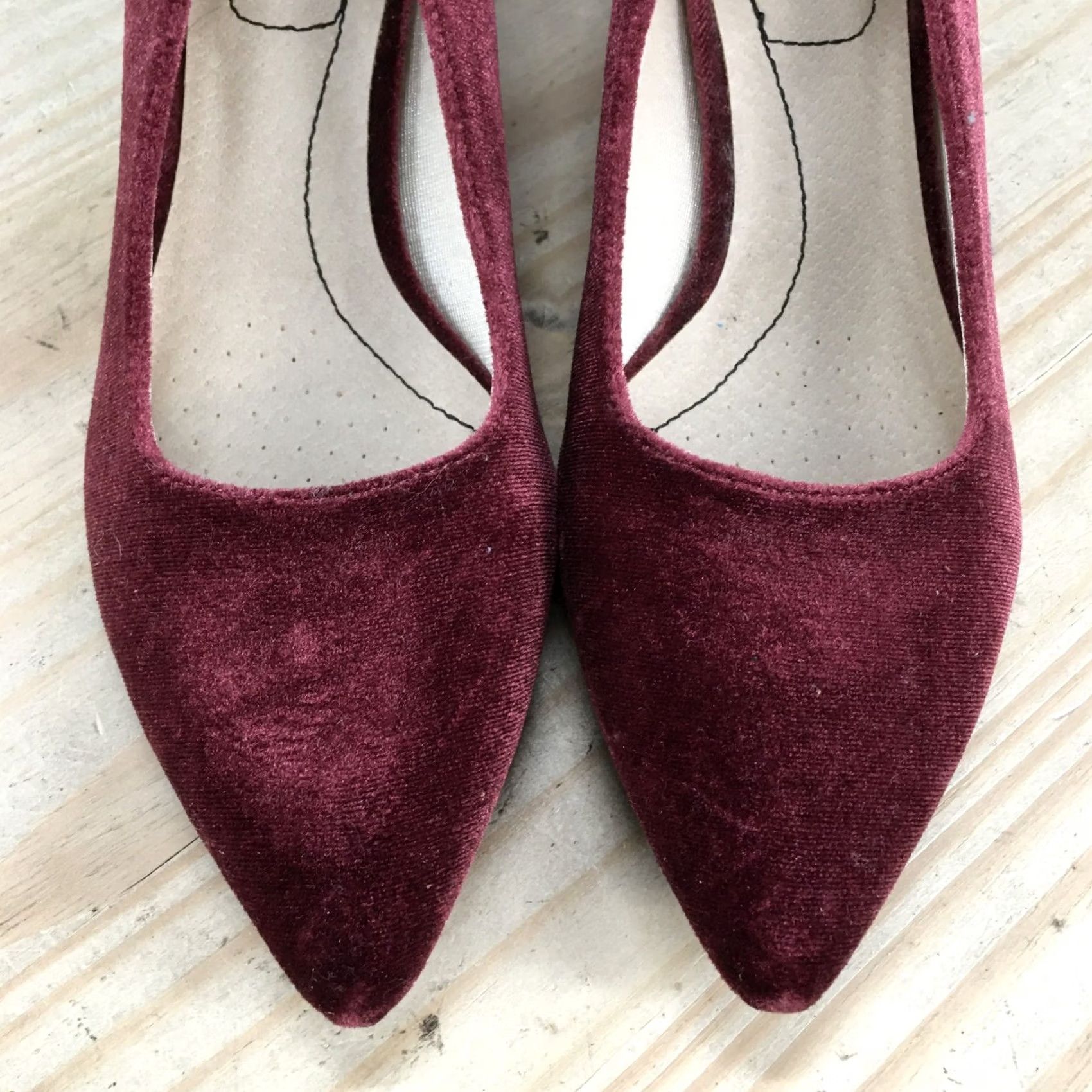 Vintage Life Stride Heels Pumps Minx Red Slip On Womens 8 M Classic Pointed Comfort Block Heel Size US 8 / IT 38 - 6 Thumbnail