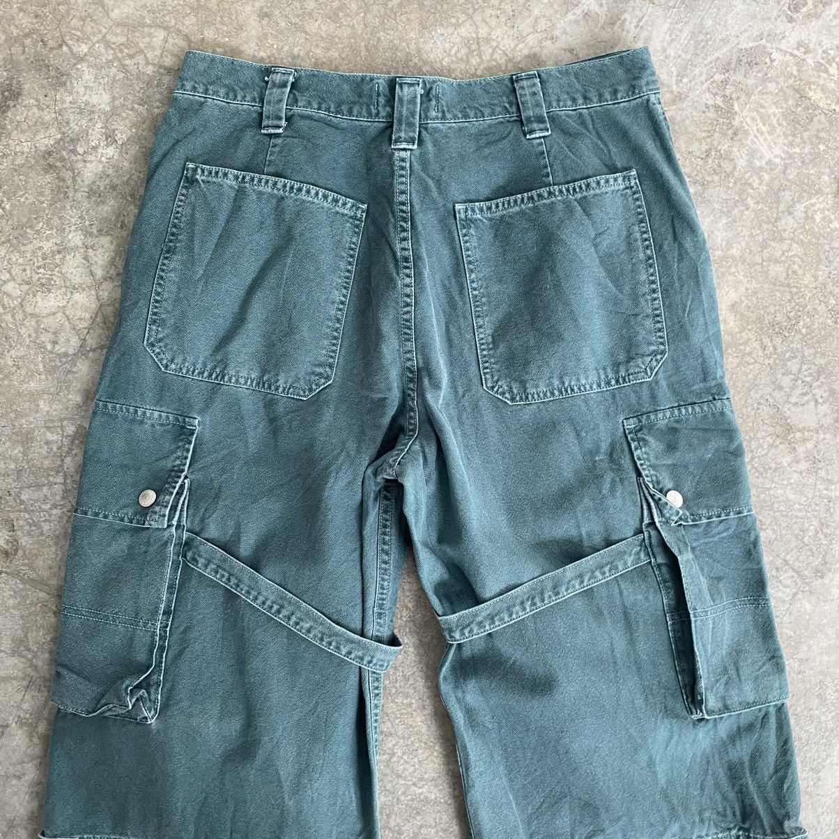 Agolde AGOLDE Bondage Strap Rave Vivian Flared Cargo Pants Size US 32 / EU 48 - 15 Thumbnail