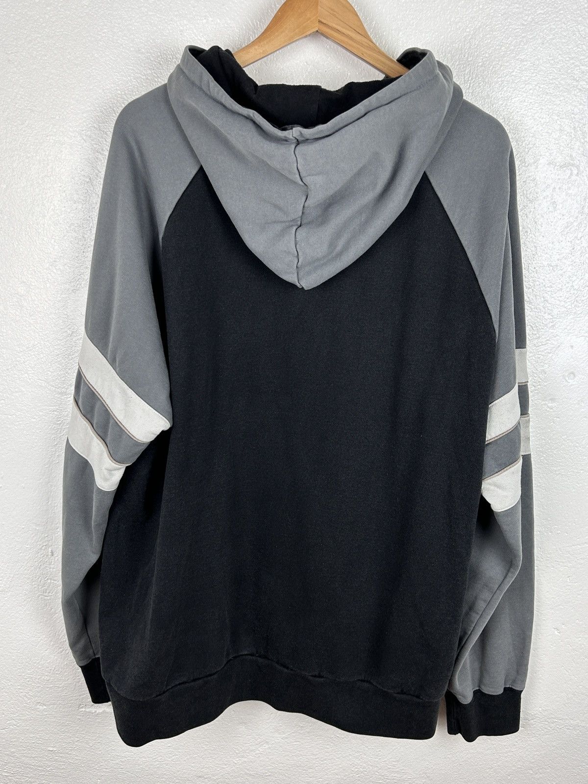 Tribal Streetwear Vintage Tribal Gear Center Logo Embroidery Rap Usa Hoodie Size US XXL / EU 58 / 5 - 5 Thumbnail