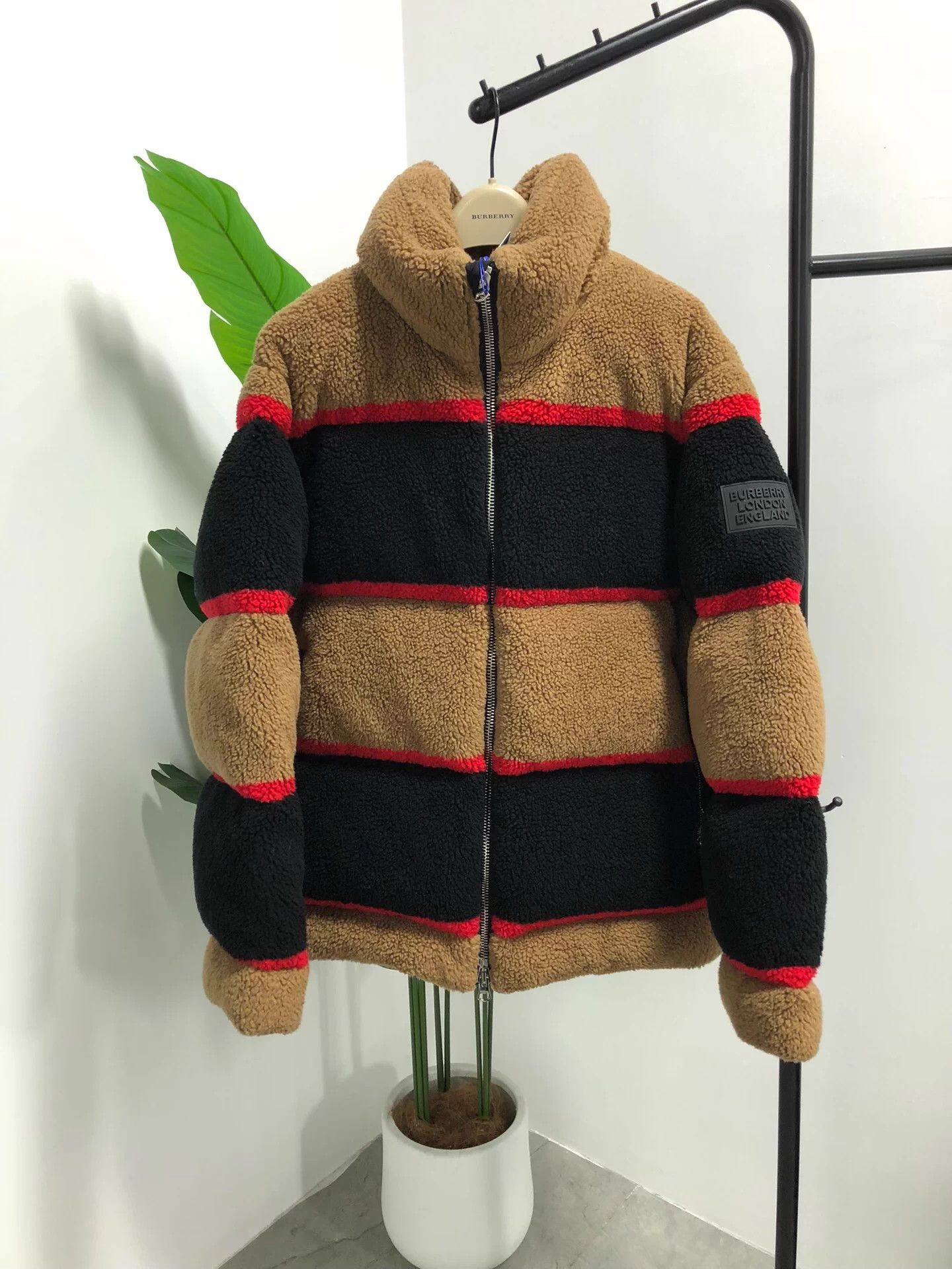 Burberry Burberry Brown Polar Fleece M Jacket Size M / US 6-8 / IT 42-44 - 1 Thumbnail