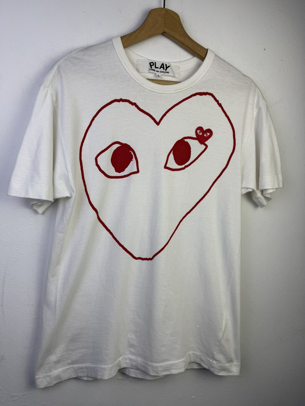 Comme des Garcons PLAY Comme des Garçons Play T-shirt with the signature red heart Size US L / EU 52-54 / 3 - 2 Thumbnail