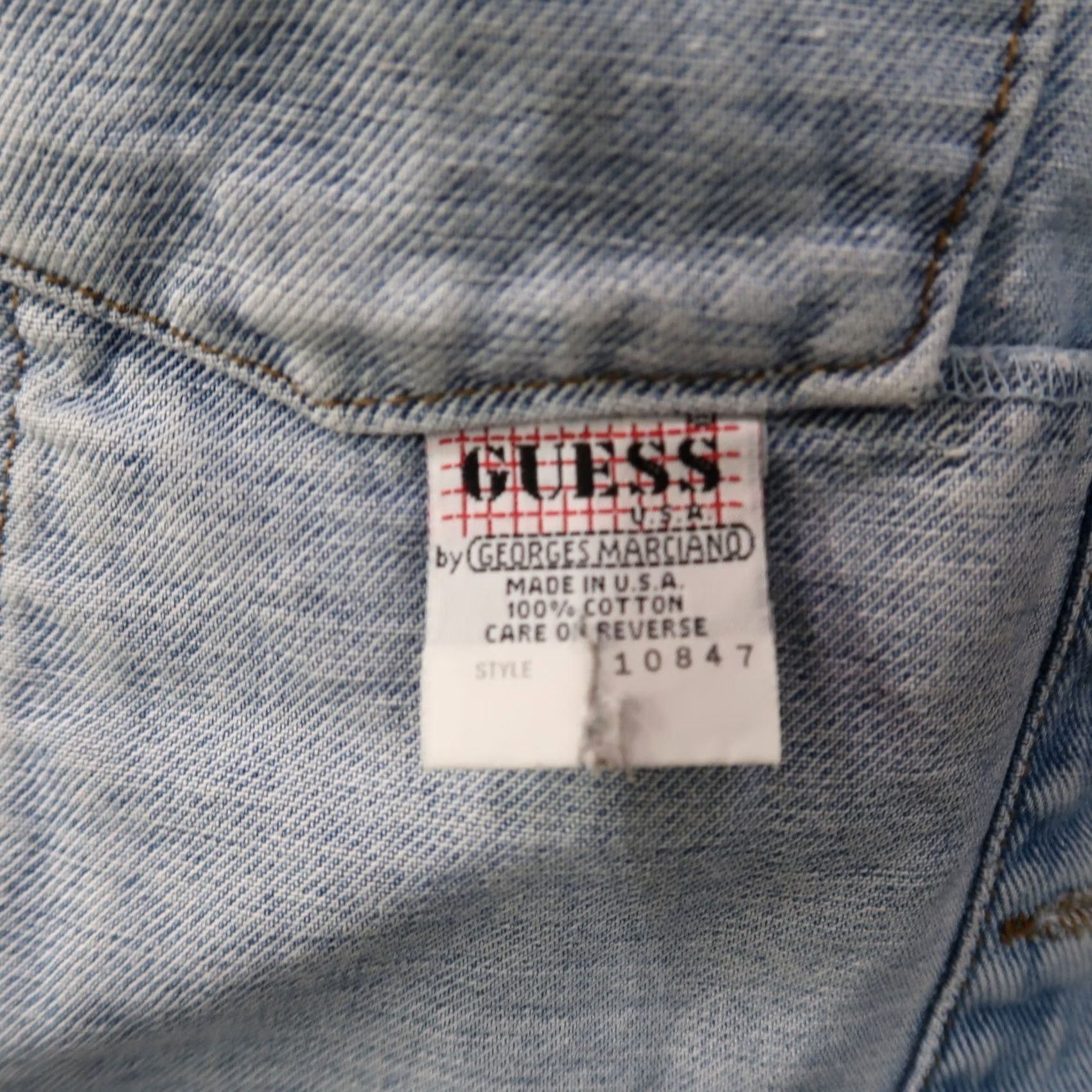 Guess VINTAGE GUESS Denim Jacket Mens Large Blue Denim Long Sleeve Made in USA Jacket Solid Mid-Length Trucker Button Pockets Embroidered Logo Live in USA Size US L / EU 52-54 / 3 - 2 Thumbnail