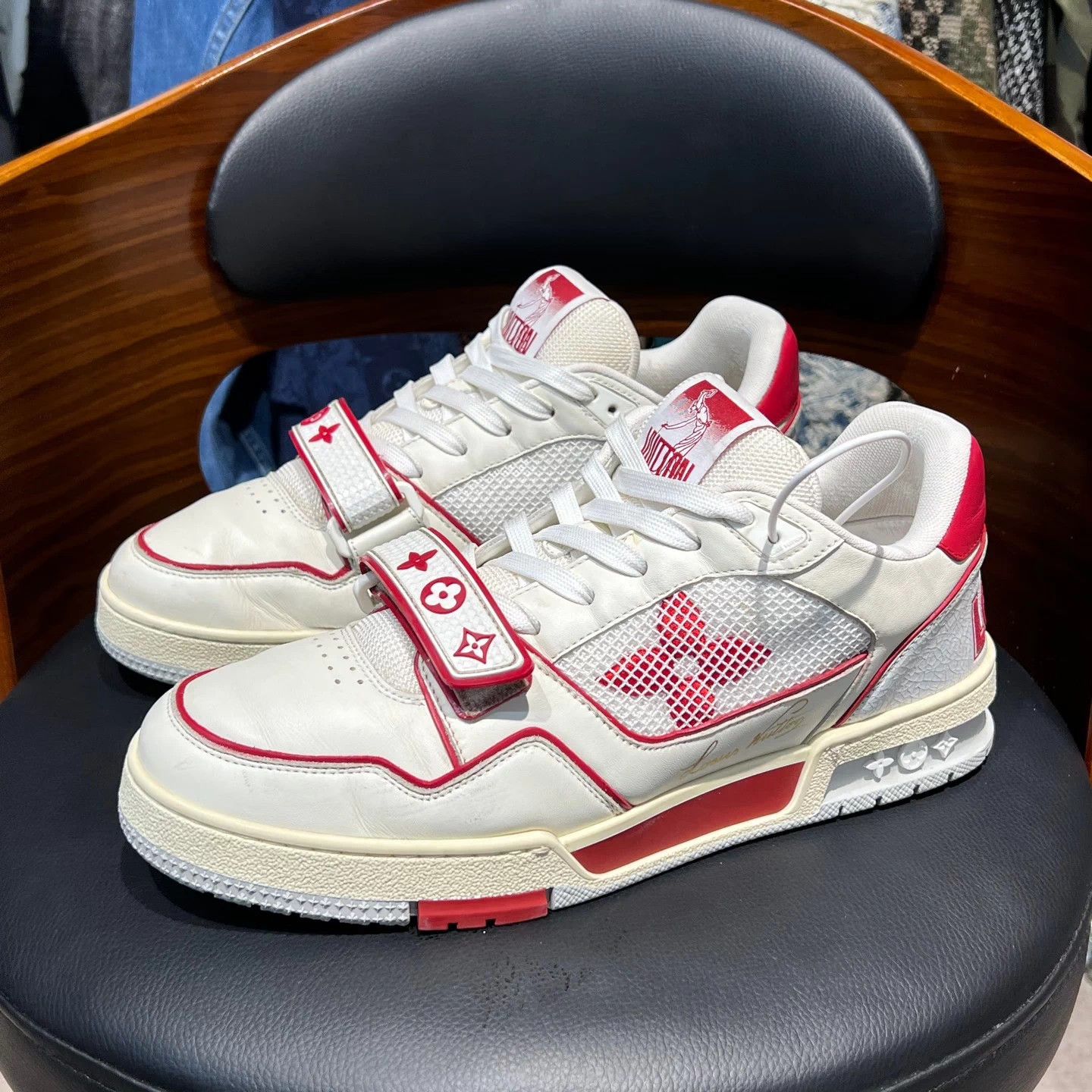 Louis Vuitton LV Trainer White Red Velcro US7 Excellent Condition Size US 8 / EU 41 - 1 Thumbnail