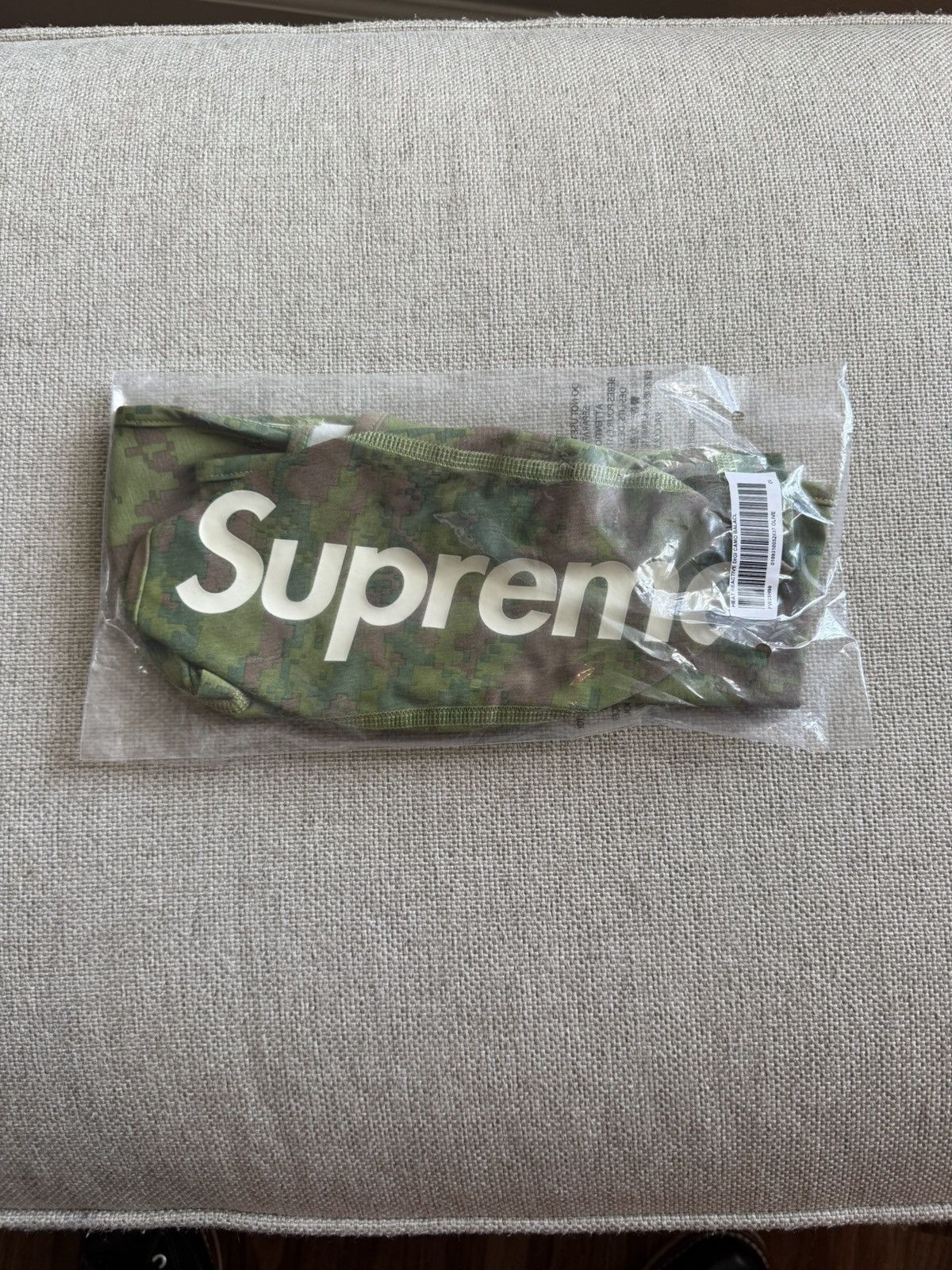Supreme Supreme FW25 Heat Reactive Digi Camo Balaclava DS Size ONE SIZE - 1 Thumbnail