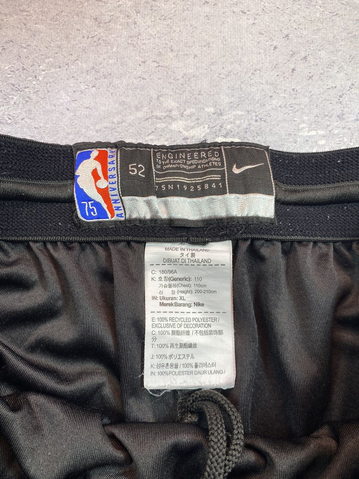 NBA × Nike Nike NBA Miami Heat Men’s Basketball Shorts Size US 36 / EU 52 - 11 Thumbnail