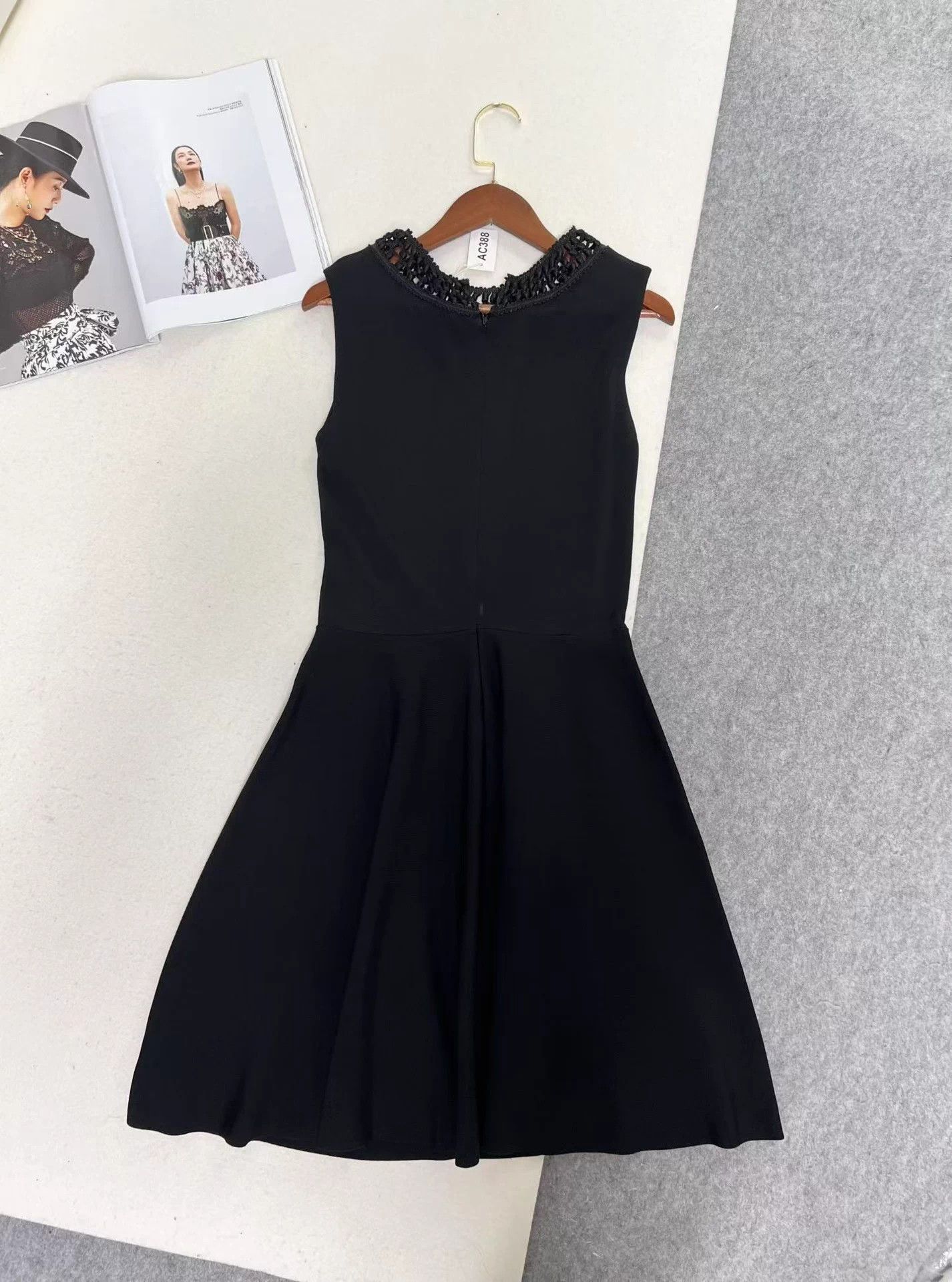 Valentino VALENTINO Neck Knit M Dress AC388 FS Size M / US 6-8 / IT 42-44 - 4 Thumbnail