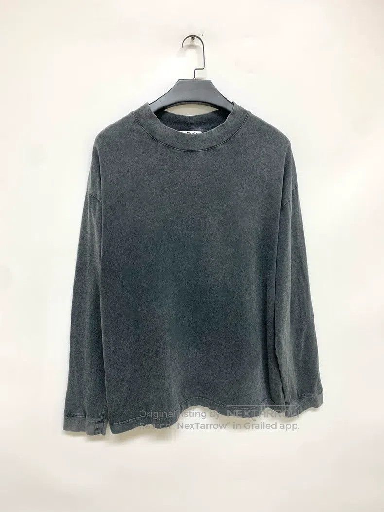 Acne Studios Acne Studios Washed Distressed Sweatshirt Size L / US 10 / IT 46 - 1 Thumbnail