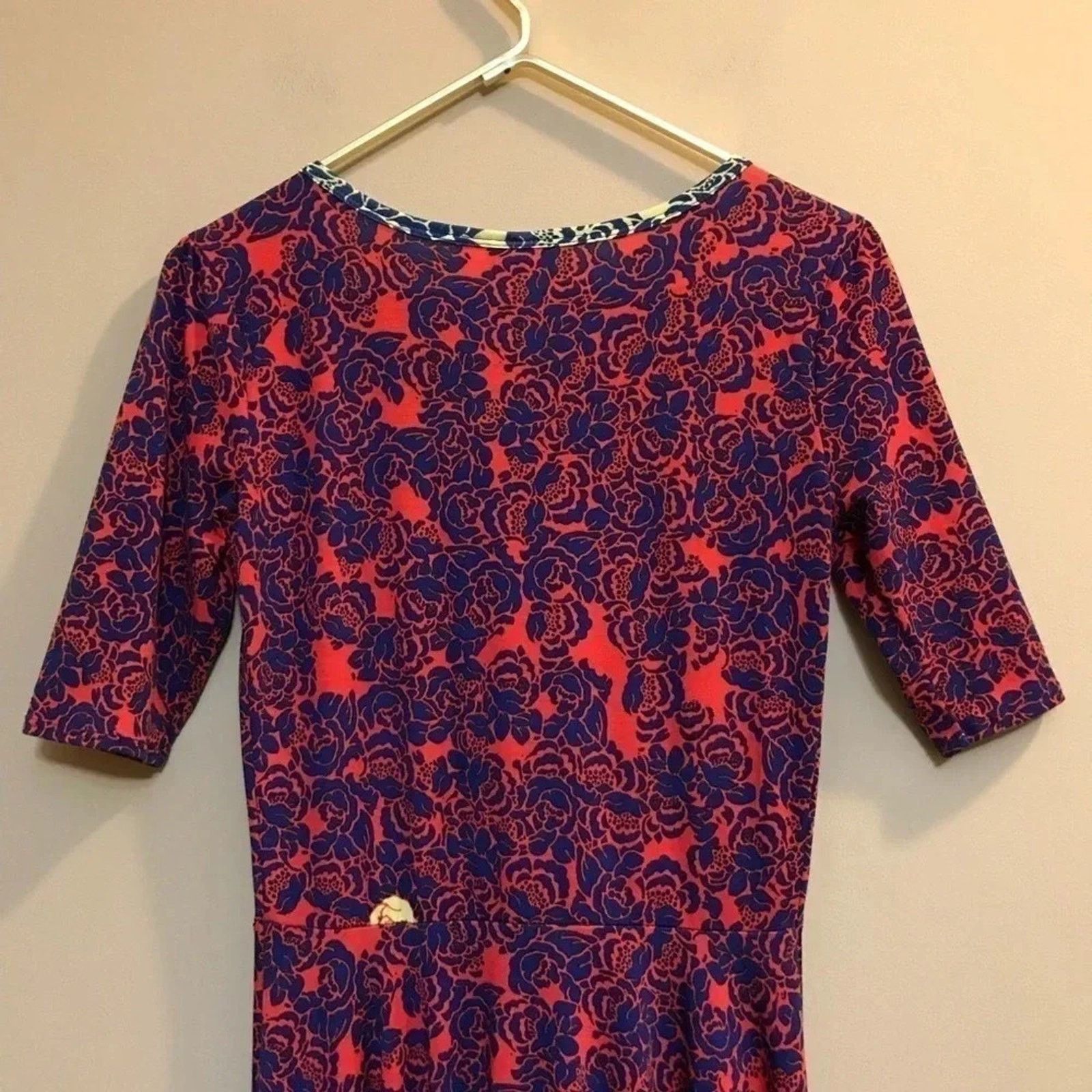 Other Lularoe S Limited Edition Unicorn Red Floral Nicole dress Size S / US 4 / IT 40 - 9 Thumbnail