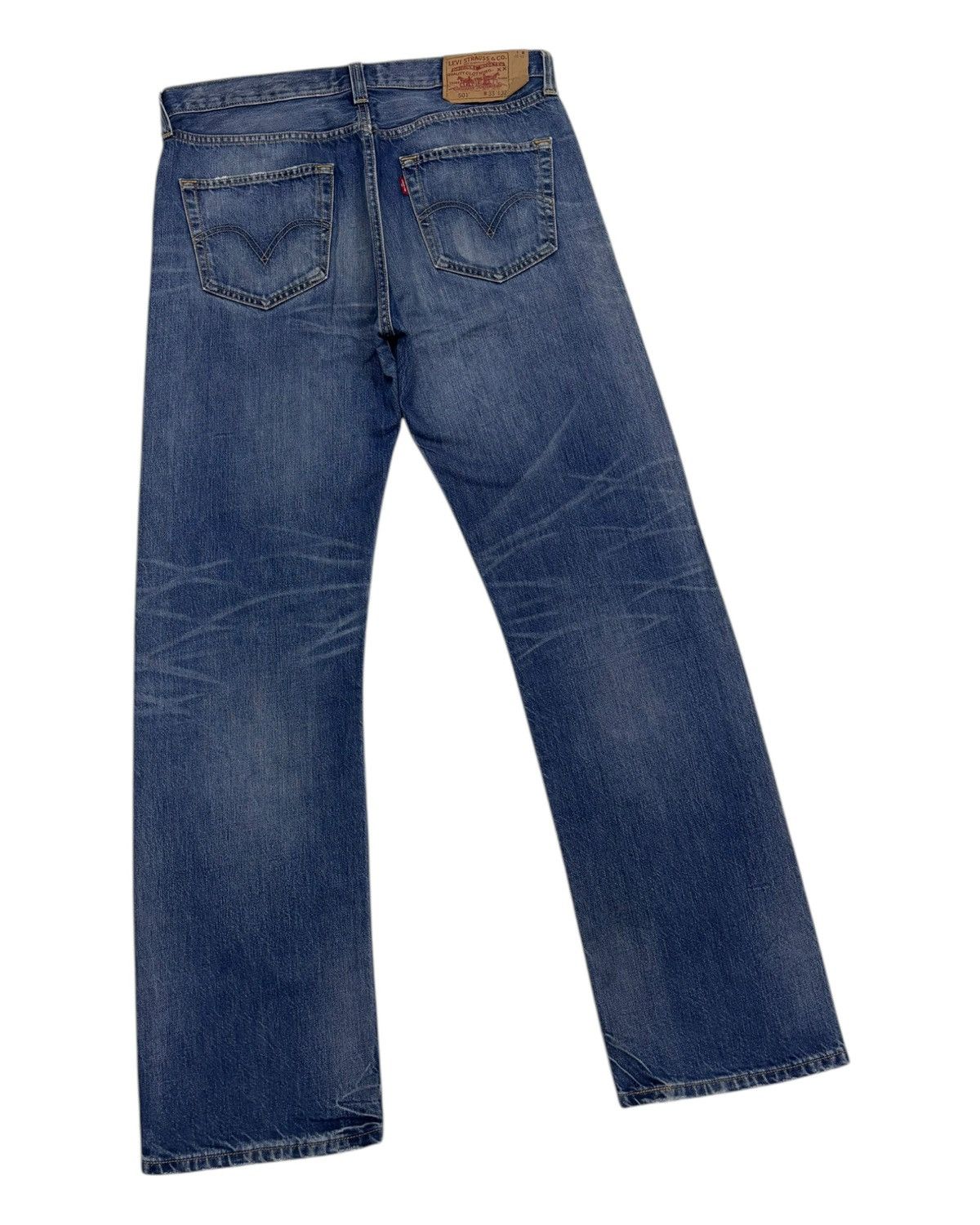 Levi's LEVIS 501 STRAIGHT LEG BUTTON FLY DISTRESSED DENIM JEANS Size US 34 / EU 50 - 4 Thumbnail