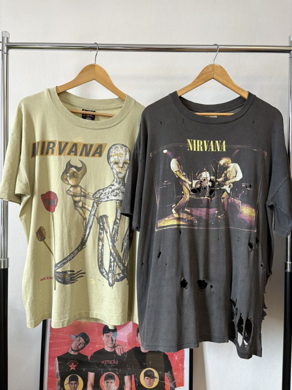 Band Tees Crazy Thrashed 1994’s Nirvana Size US XL / EU 56 / 4 - 8 Thumbnail