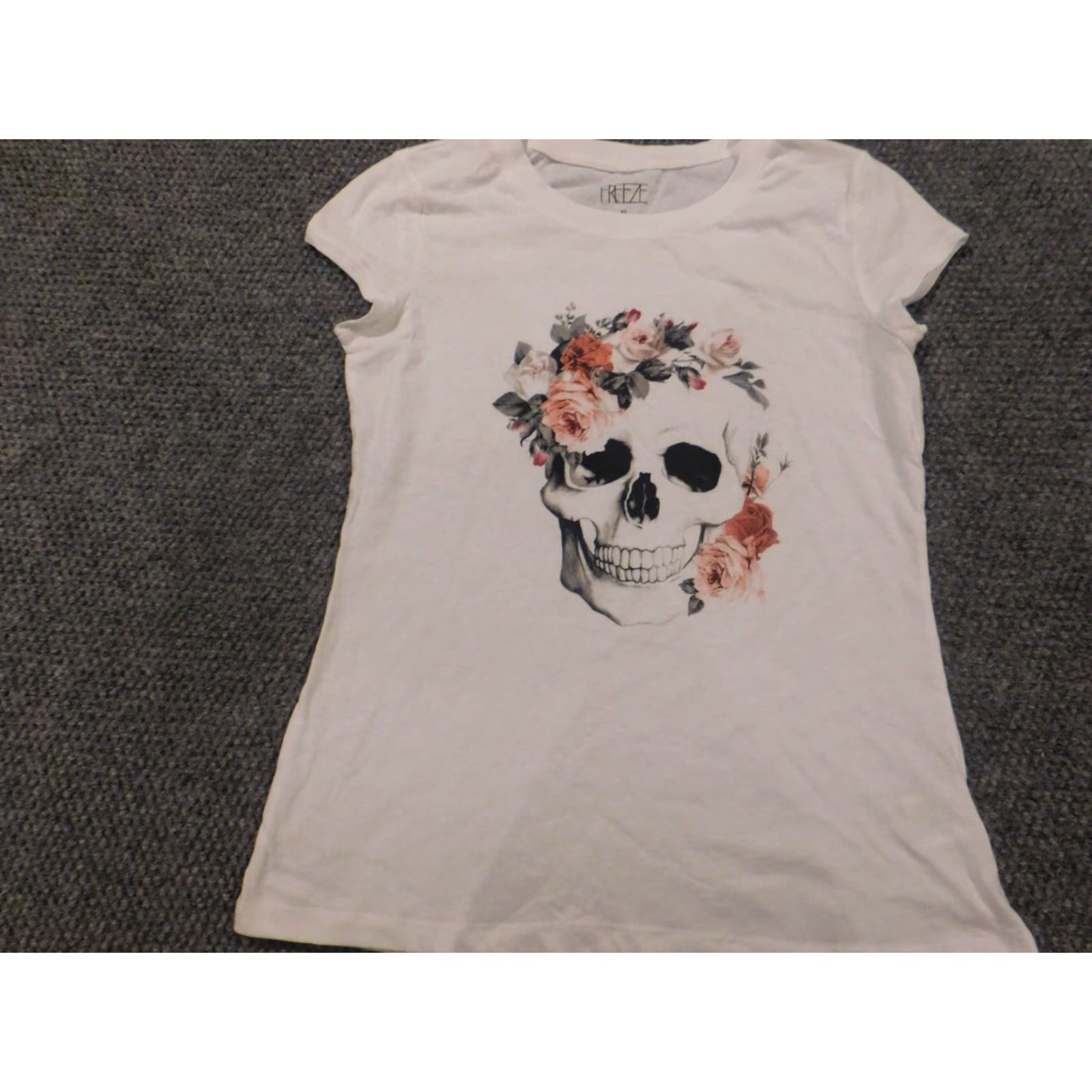 Vintage Freeze Shirt Womens XL White Skull Crew Neck Pullover Blouse Casual Short Sleeve Tencel Denim Stretch Regular Size XL / US 12-14 / IT 48-50 - 4 Thumbnail