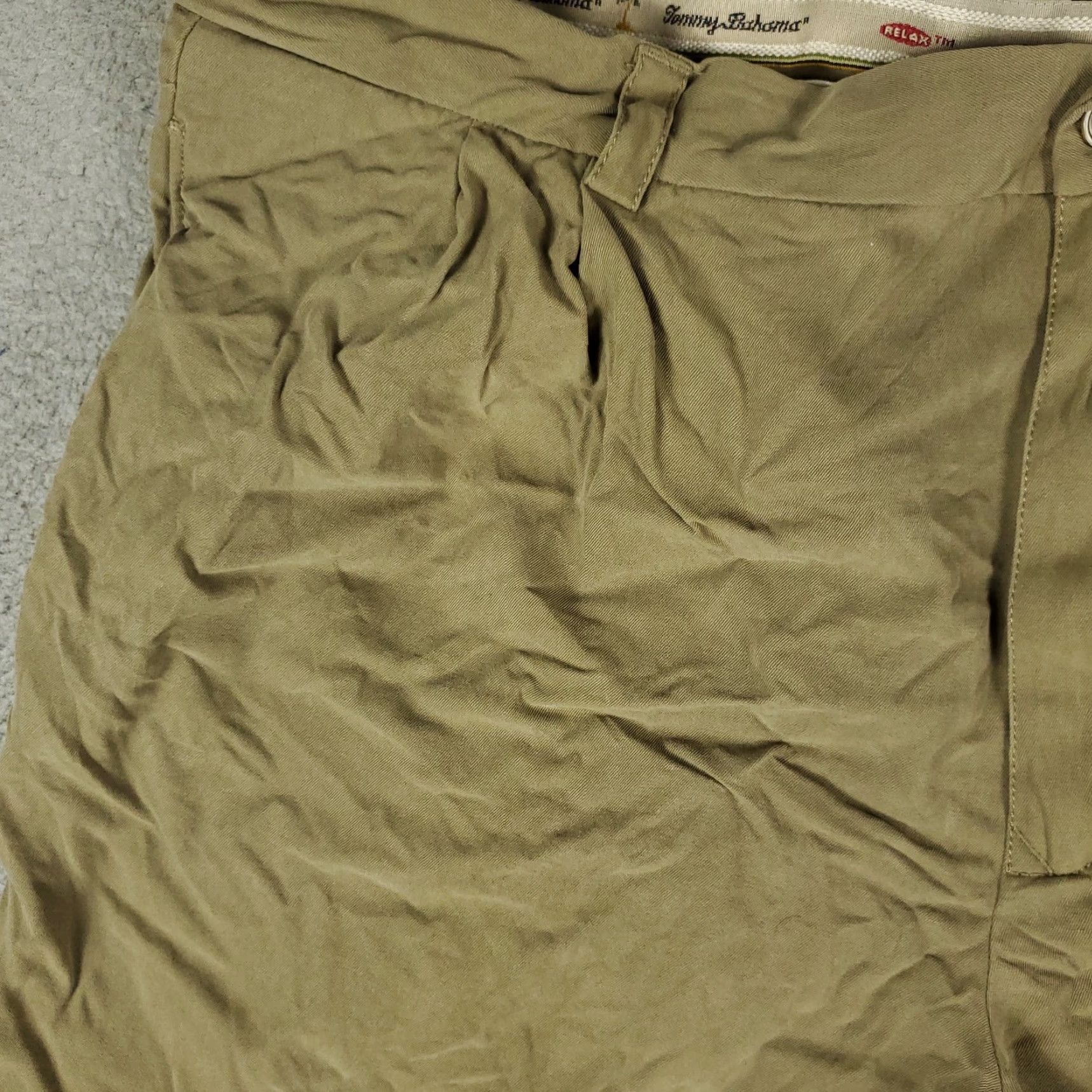 Tommy Bahama Tommy Bahama Shorts Mens Size 40 Beige Silk Pleated Slash Pockets Chino Size US 40 / EU 56 - 2 Thumbnail