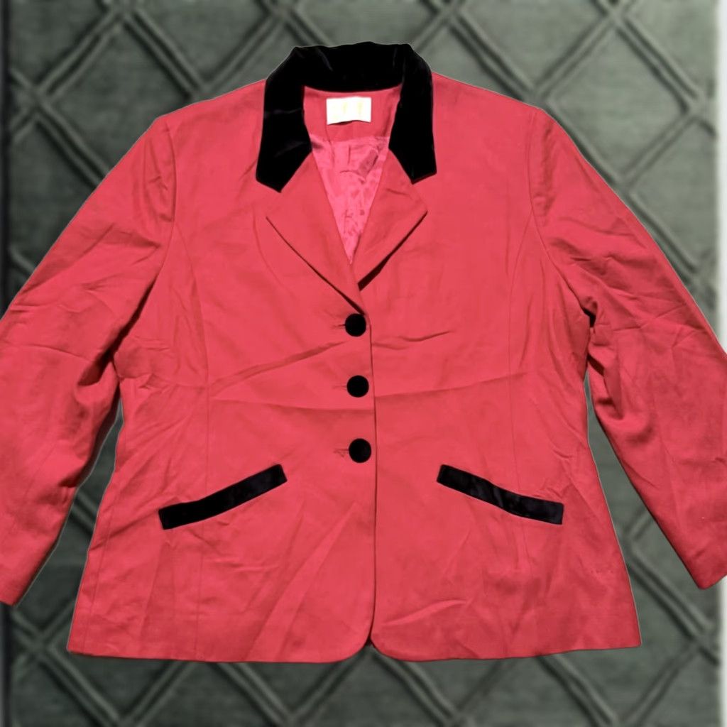 Pendleton VINTAGE Pendleton Blazer Women Red Wool 3-Button Jacket Large L USA Made Velvet Black Velvet Accent Button Size L / US 10 / IT 46 - 1 Thumbnail