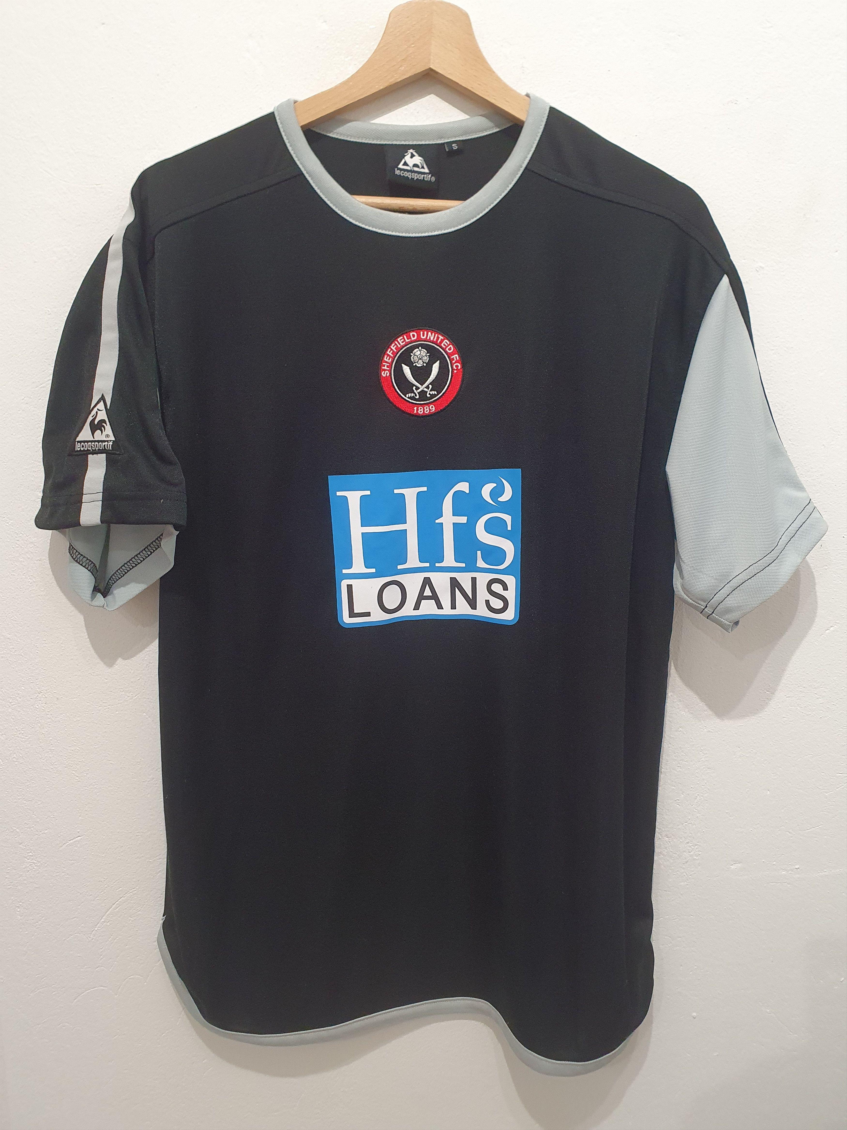 LE COQ SPORTIF SHEFFIELD UNITED FC SIZE S SHIRT jersey