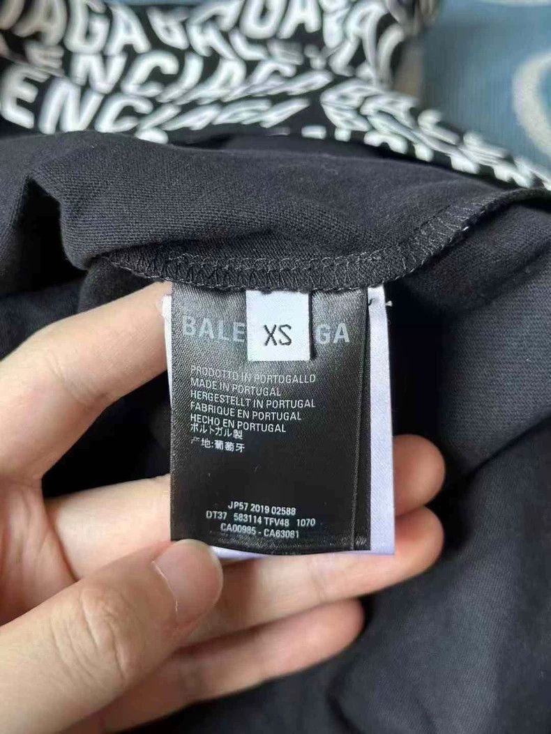 Balenciaga Balenciaga Full print long sleeve 2501-Nextarrow Size US XS / EU 42 / 0 - 4 Thumbnail