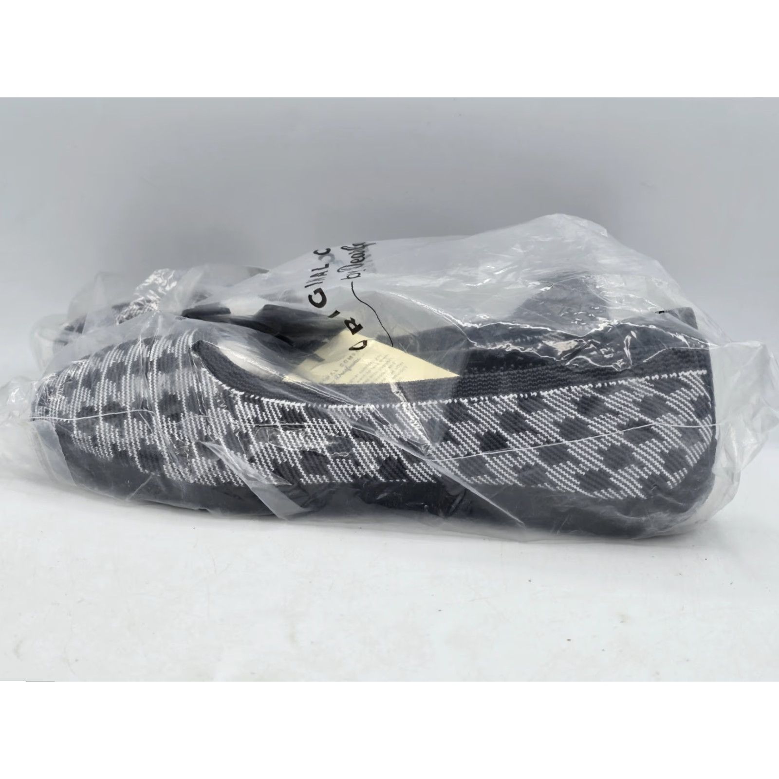 Vintage Dearfoams Women's Slip On Ballet Flats Misty Houndstooth Casual 8.5 Gray Flats Womens Size US 9 / IT 39 - 2 Thumbnail