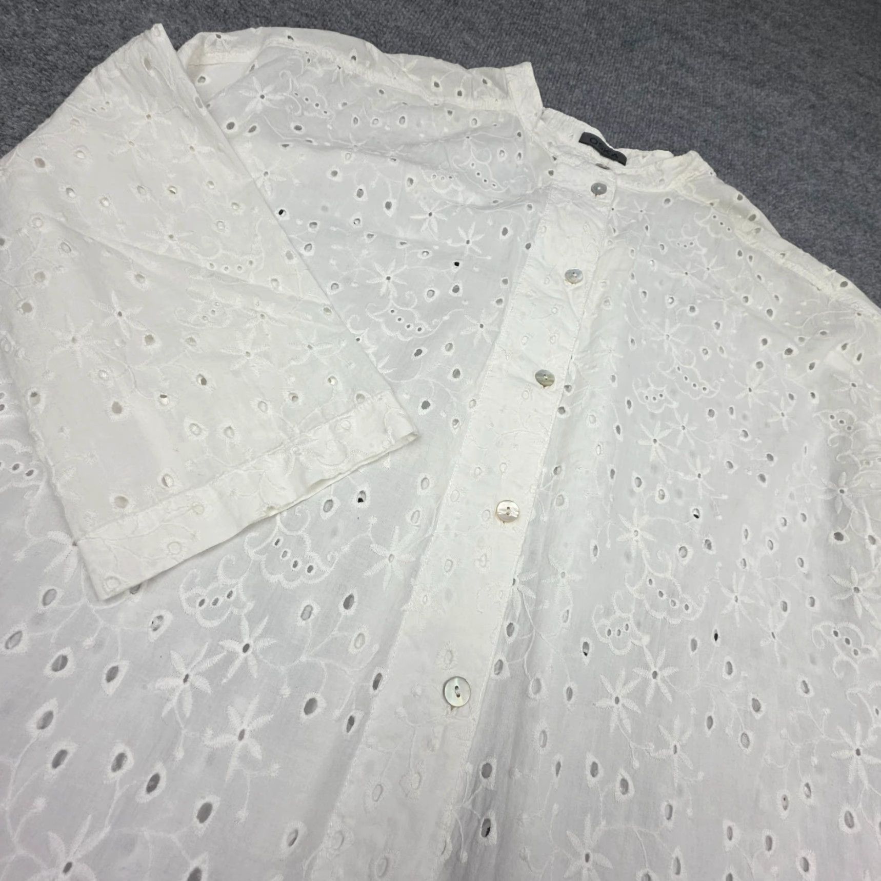 Vintage **OSKA Floral Button Up White Women's L Shirt** User: **OSKA Floral Button Up White Women's L Shirt** Size L / US 10 / IT 46 - 2 Thumbnail