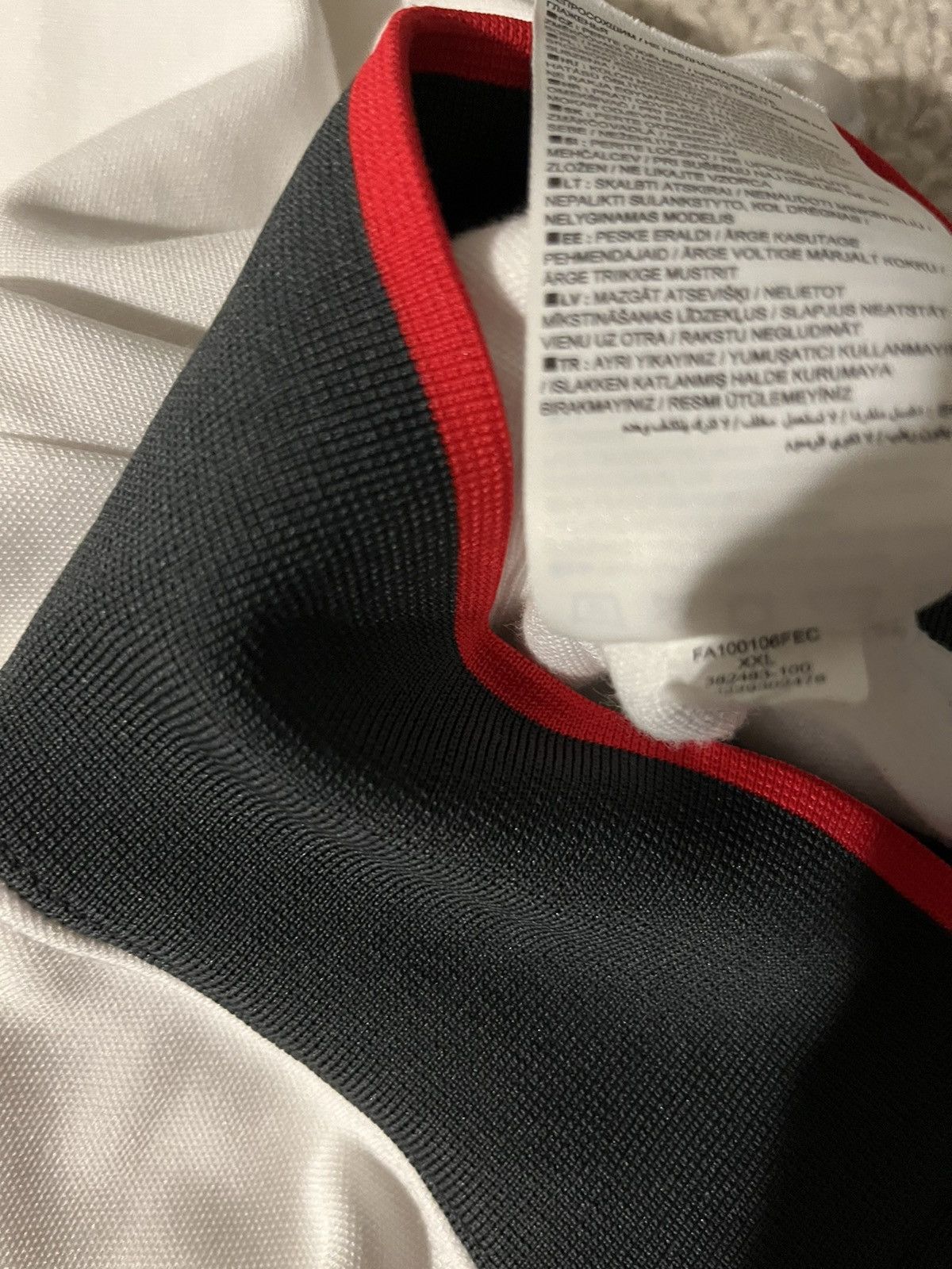 Nike White training zip manchaster united Size US XL / EU 56 / 4 - 8 Thumbnail