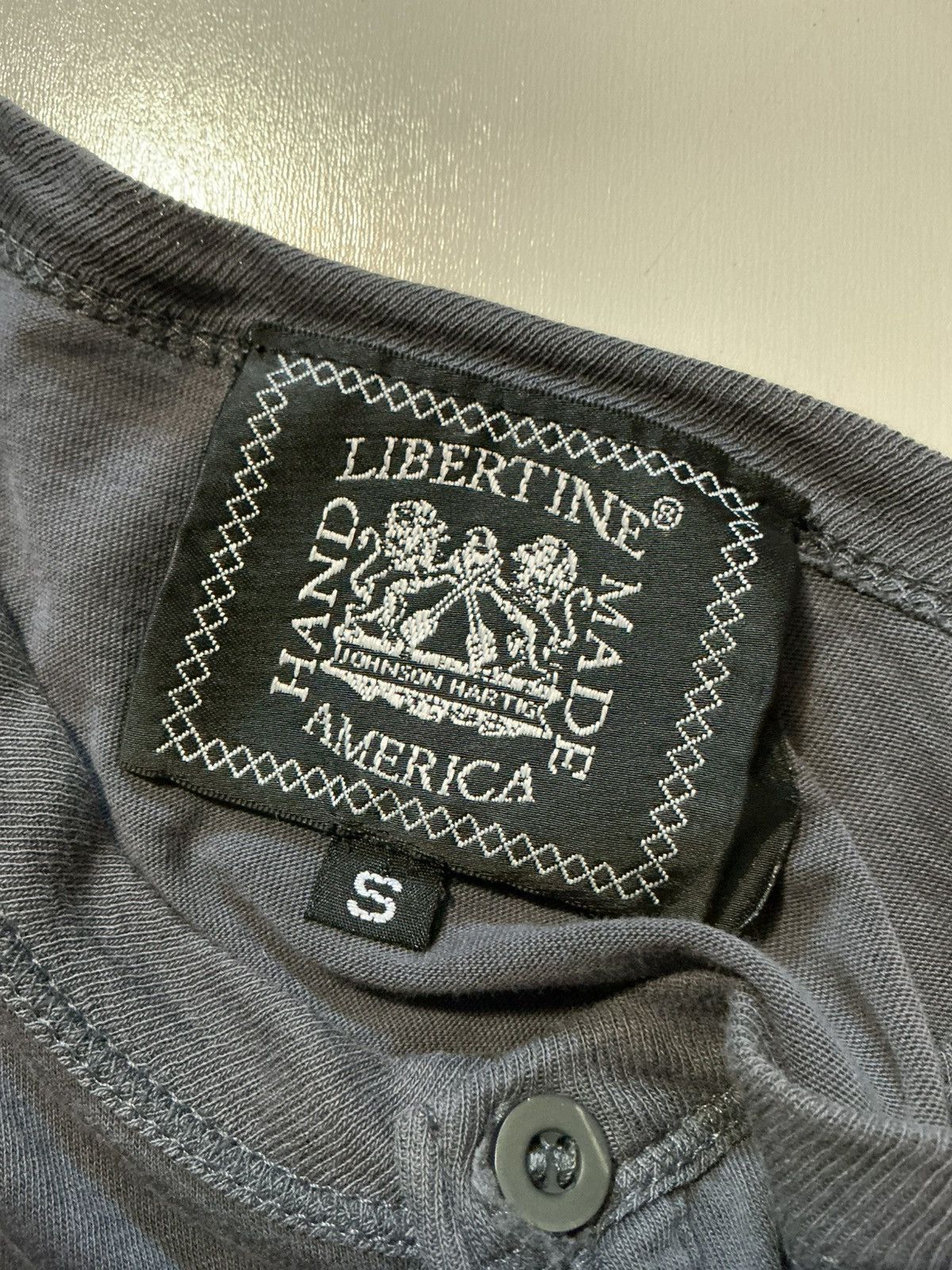 Libertine Rare Y2K Libertine Handmade Johnson Hartig Henley T-Shirt Size US S / EU 44-46 / 1 - 5 Thumbnail