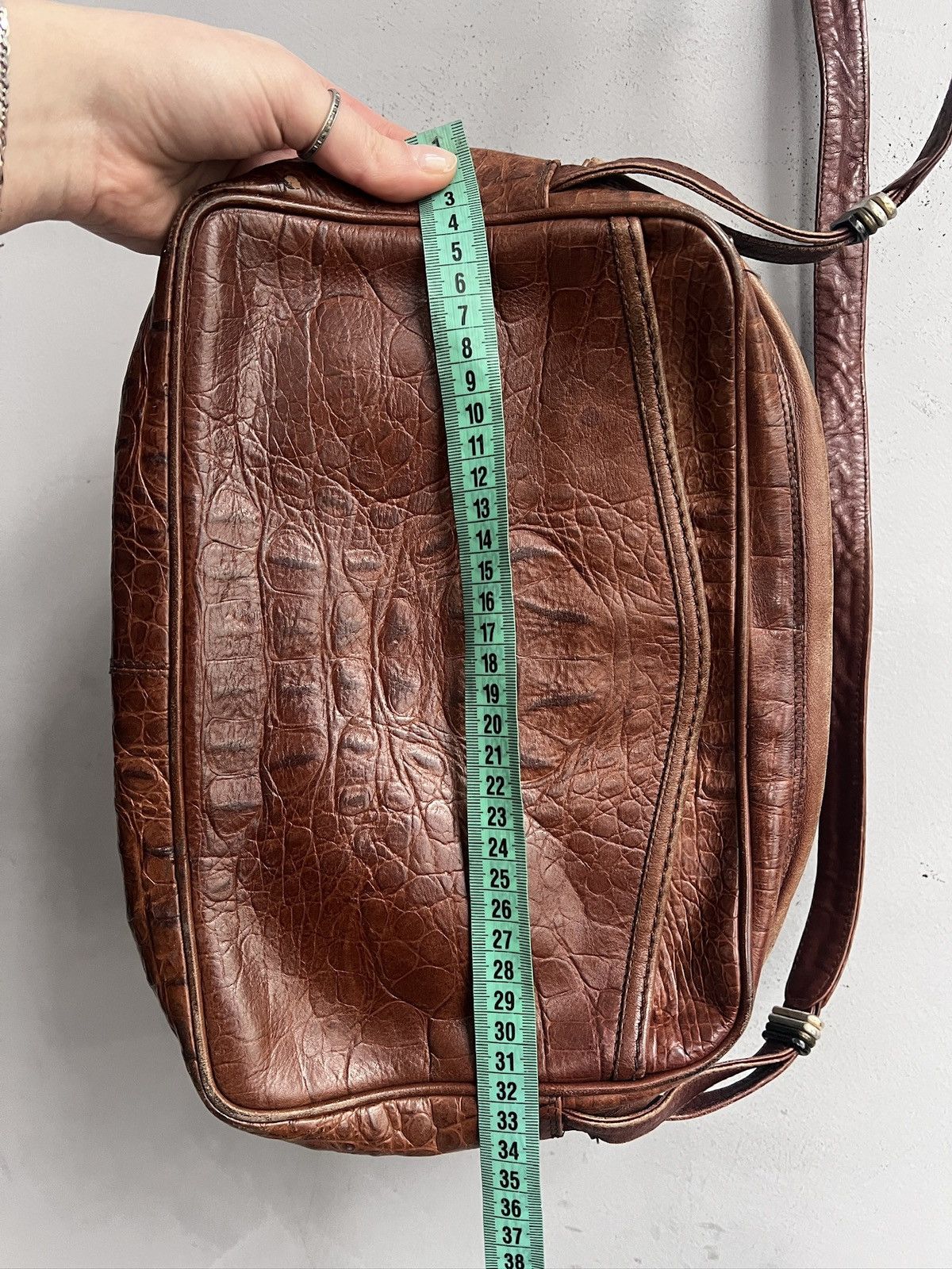 KMRii Brown Leather Crocodile Skin Crossbody kmrii style Size ONE SIZE - 15 Thumbnail