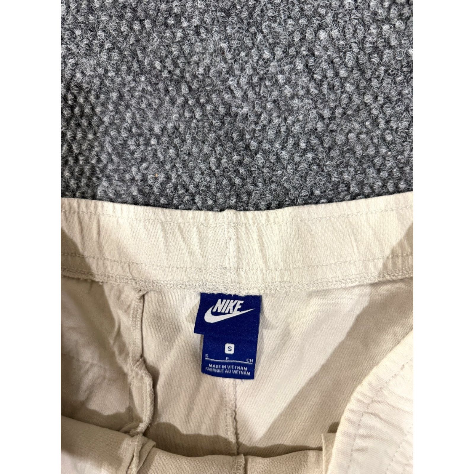 Nike Nike Athletic Shorts Mens Small White Drawstring Swoosh Logo Casual Sports Size US 29 - 4 Thumbnail