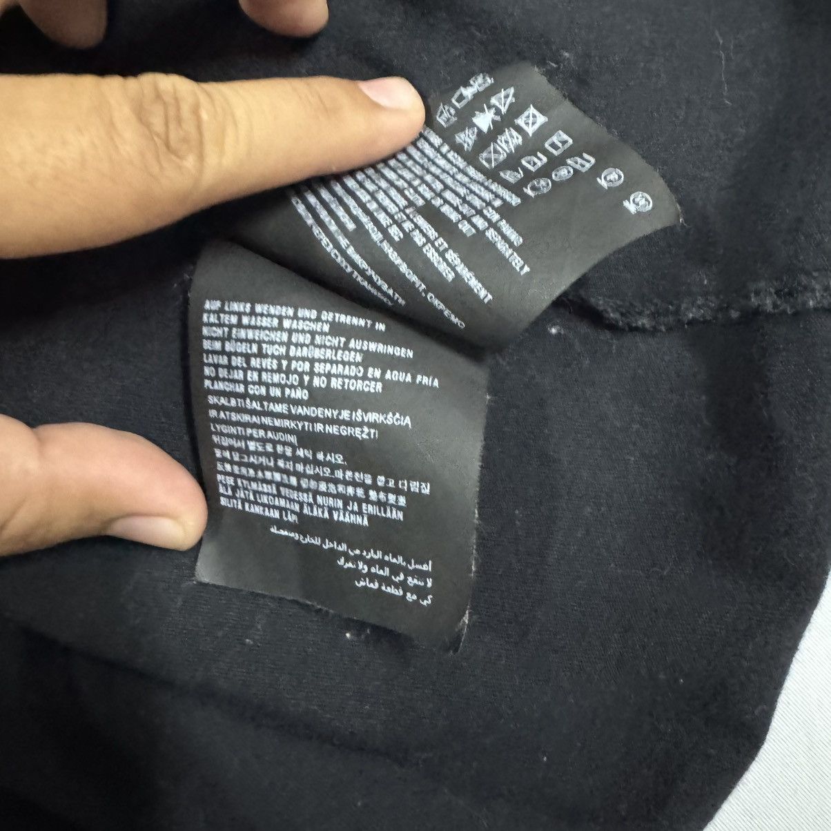 Prada Authentic🔥Prada Triagle Logo V-Neck Plain Shirt Size US L / EU 52-54 / 3 - 14 Thumbnail