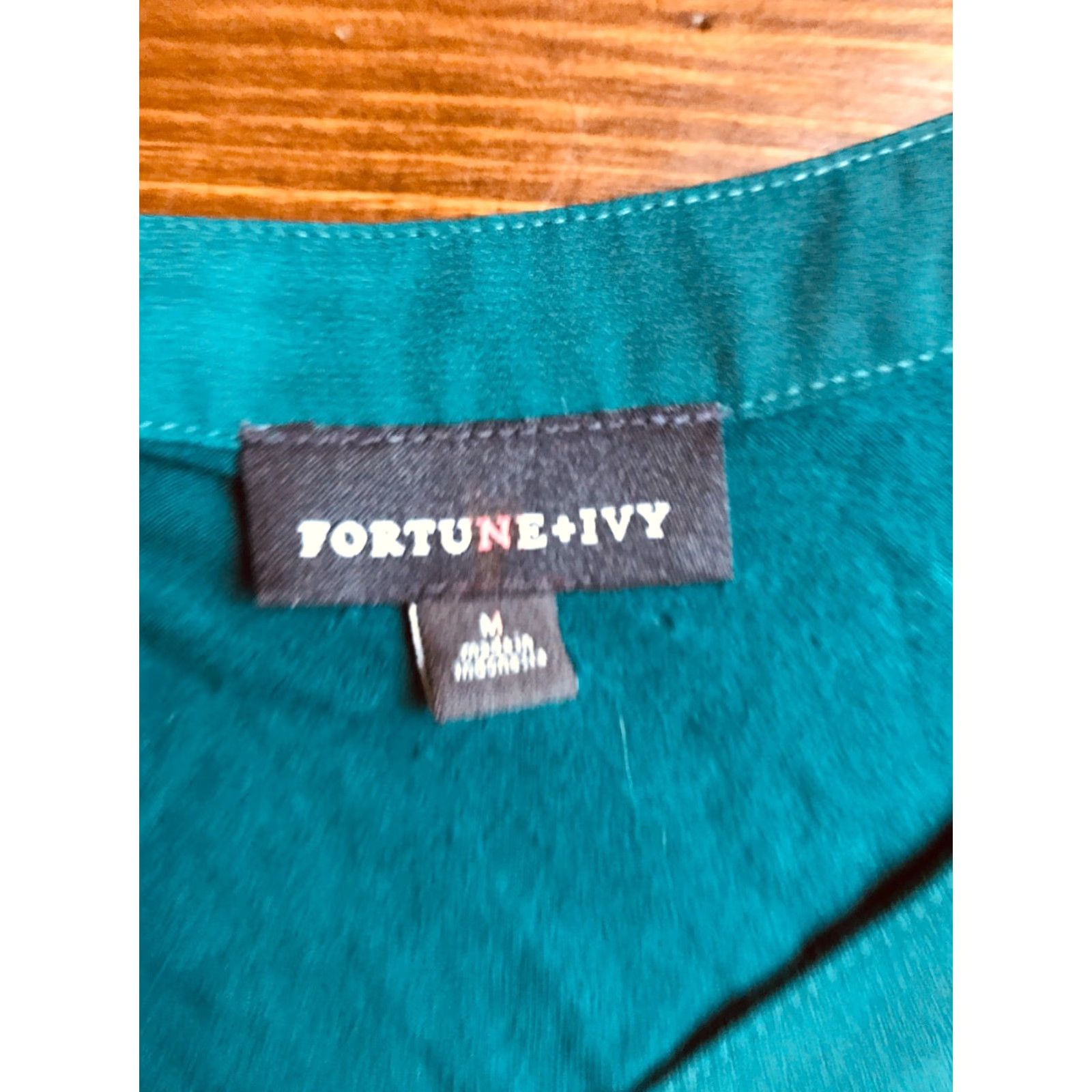 Vintage Fortune + Ivy Shirt Women's Medium Green Sheer V-Neck Short Sleeve Front Cuffed Sleeve T-Shirt Size M / US 6-8 / IT 42-44 - 5 Thumbnail