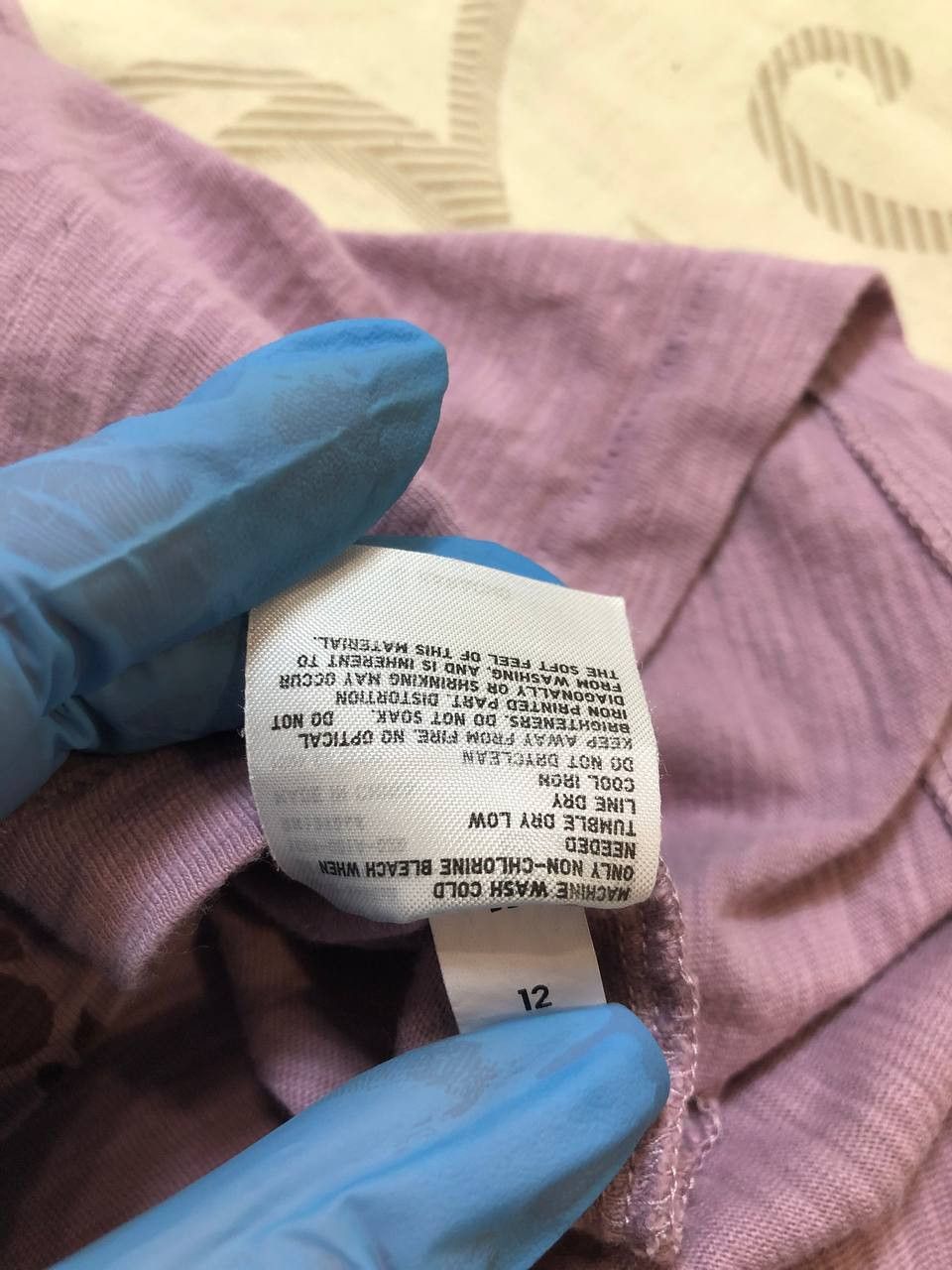Uniqlo Uniqlo Crew Neck Short Sleeve Graphic Print Cotton T-Shirt Size US XL / EU 56 / 4 - 4 Thumbnail