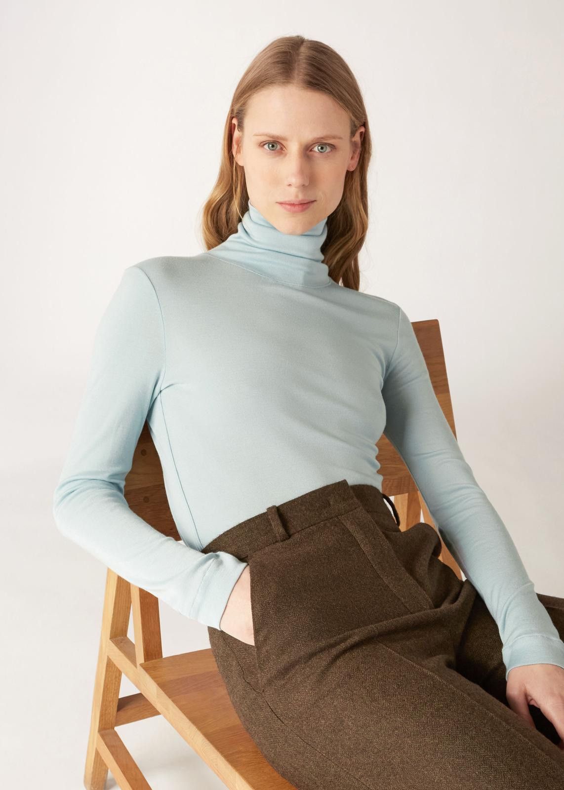 Loro Piana o1srvl11e0125 Guastalla Turtleneck Sweater in Light Blue Size M / US 6-8 / IT 42-44 - 4 Thumbnail