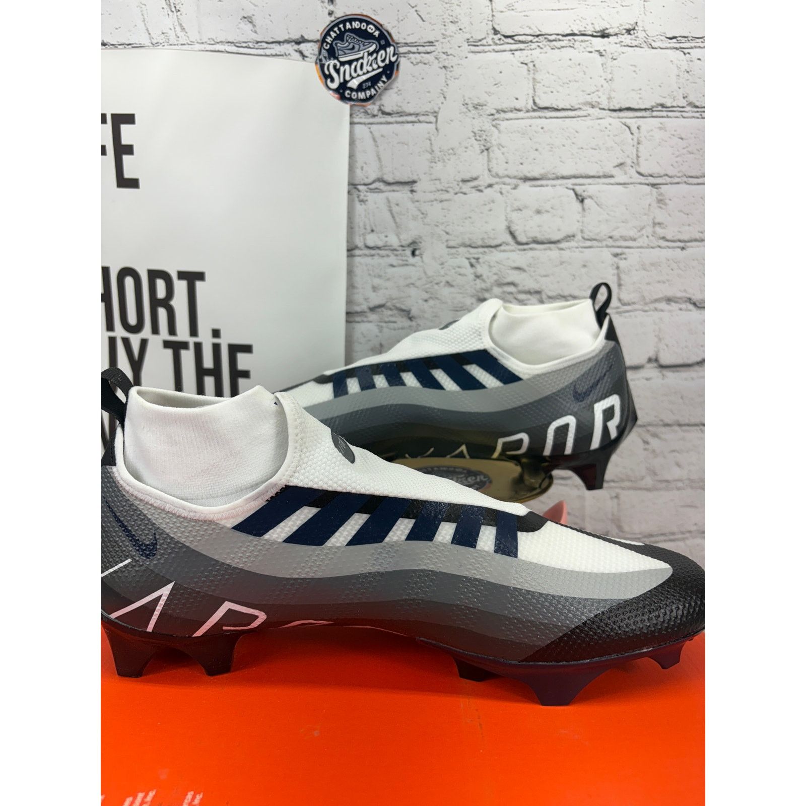Nike Nike Vapor Edge 360 Pro Ghost Lace Football Cleats Men 14.5 Size US 15 / EU 48 - 6 Thumbnail