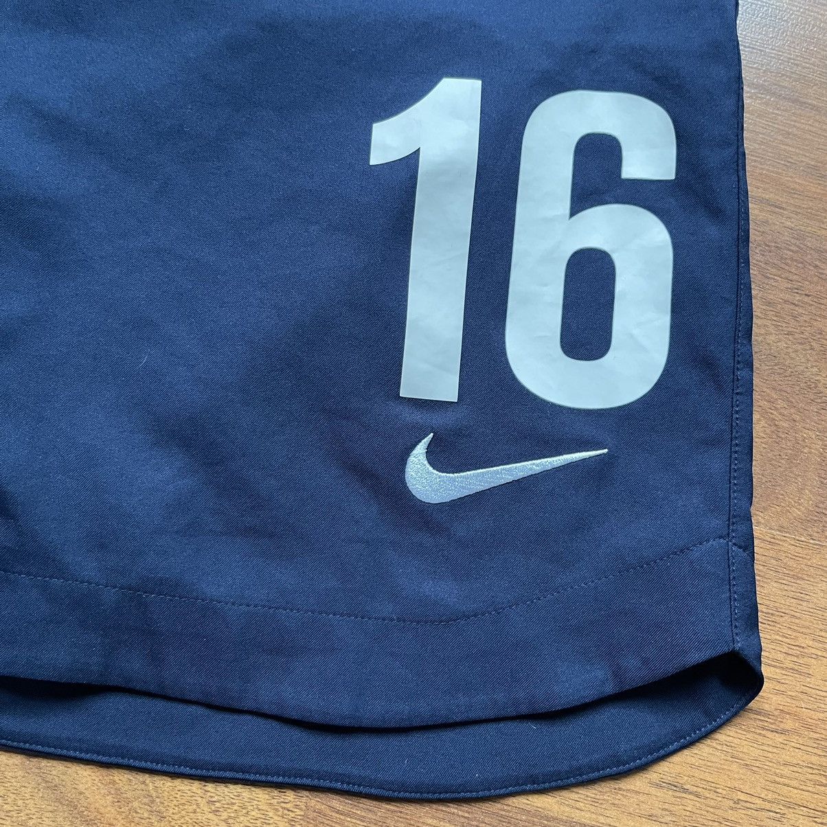 Nike × Vintage ENGLAND NIKE 2013 WOMEN’S EURO FOOTBALL HOME SHORTS Size 27" / US 4 / IT 40 - 3 Thumbnail