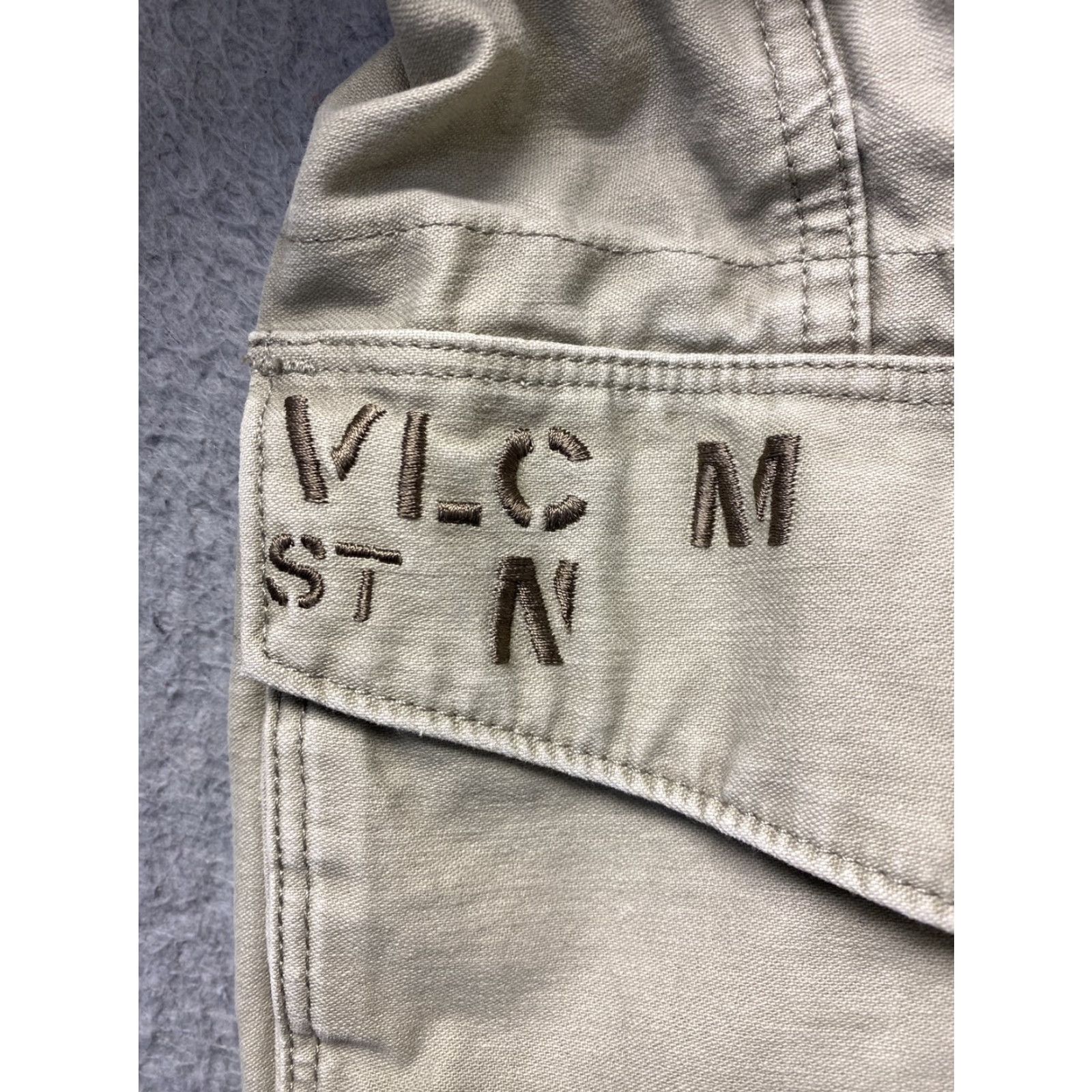Volcom Volcom Men's Chino Shorts 31 Kaki Cotton Casual Surf Beach Flat Front 11 Inseam Size US 31 - 3 Thumbnail