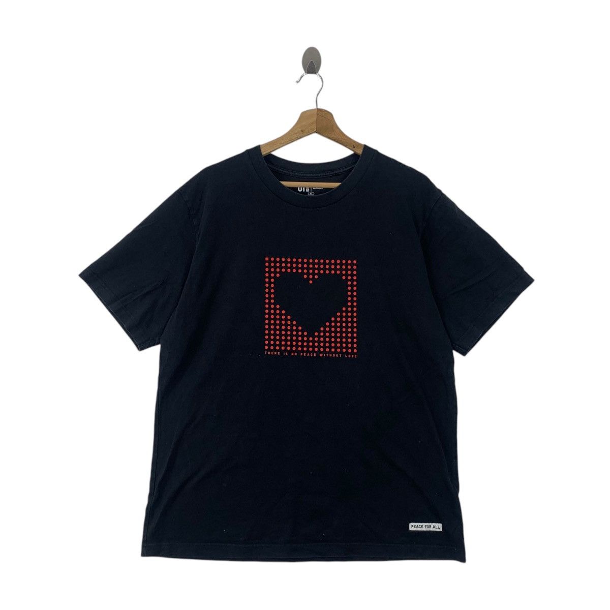 Uniqlo UNIQLO x REI INAMOTO Peace For All Illustration Love Tee Size XL / US 12-14 / IT 48-50 - 1 Thumbnail