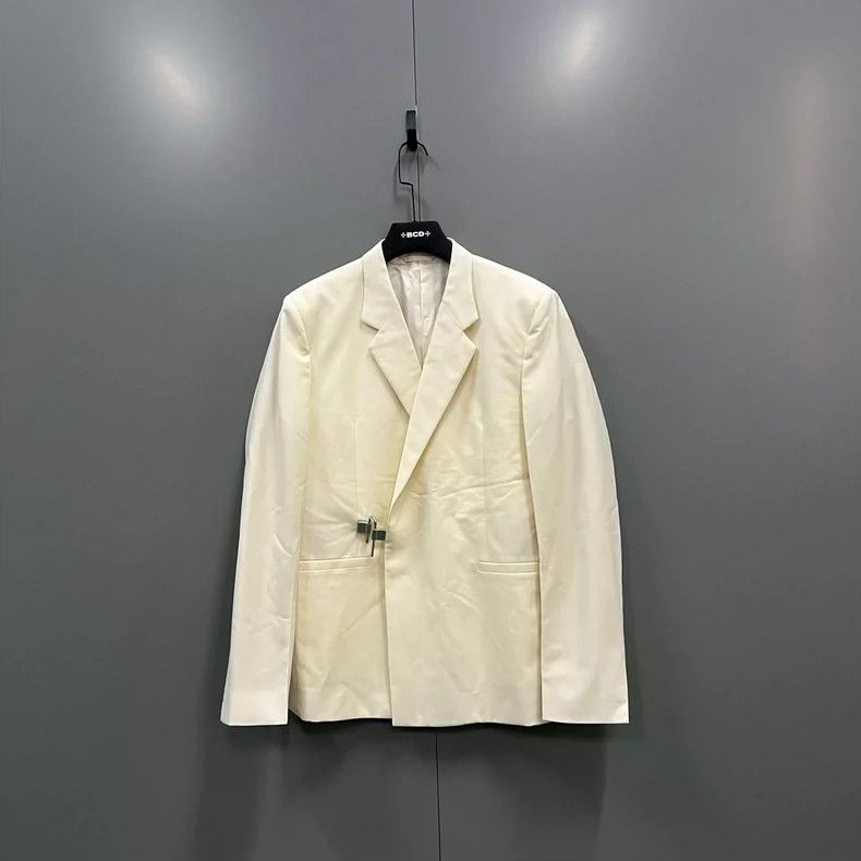 Givenchy Givenchy Size52 Beige Buckle Suit Size US M / EU 48-50 / 2 - 1 Thumbnail