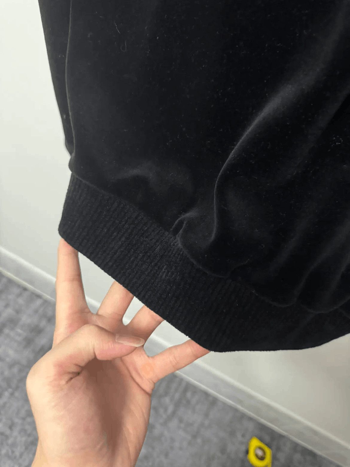 Saint Laurent Paris Saint Laurent Paris 18Aw Velvet Hoodie-2508 Size US XS / EU 42 / 0 - 5 Thumbnail
