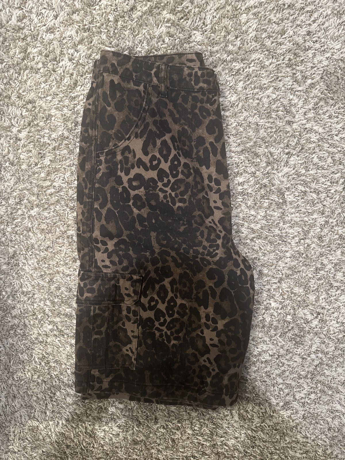 Other Wicked Valley Cheetah Shorts Size US 32 / EU 48 - 2 Thumbnail
