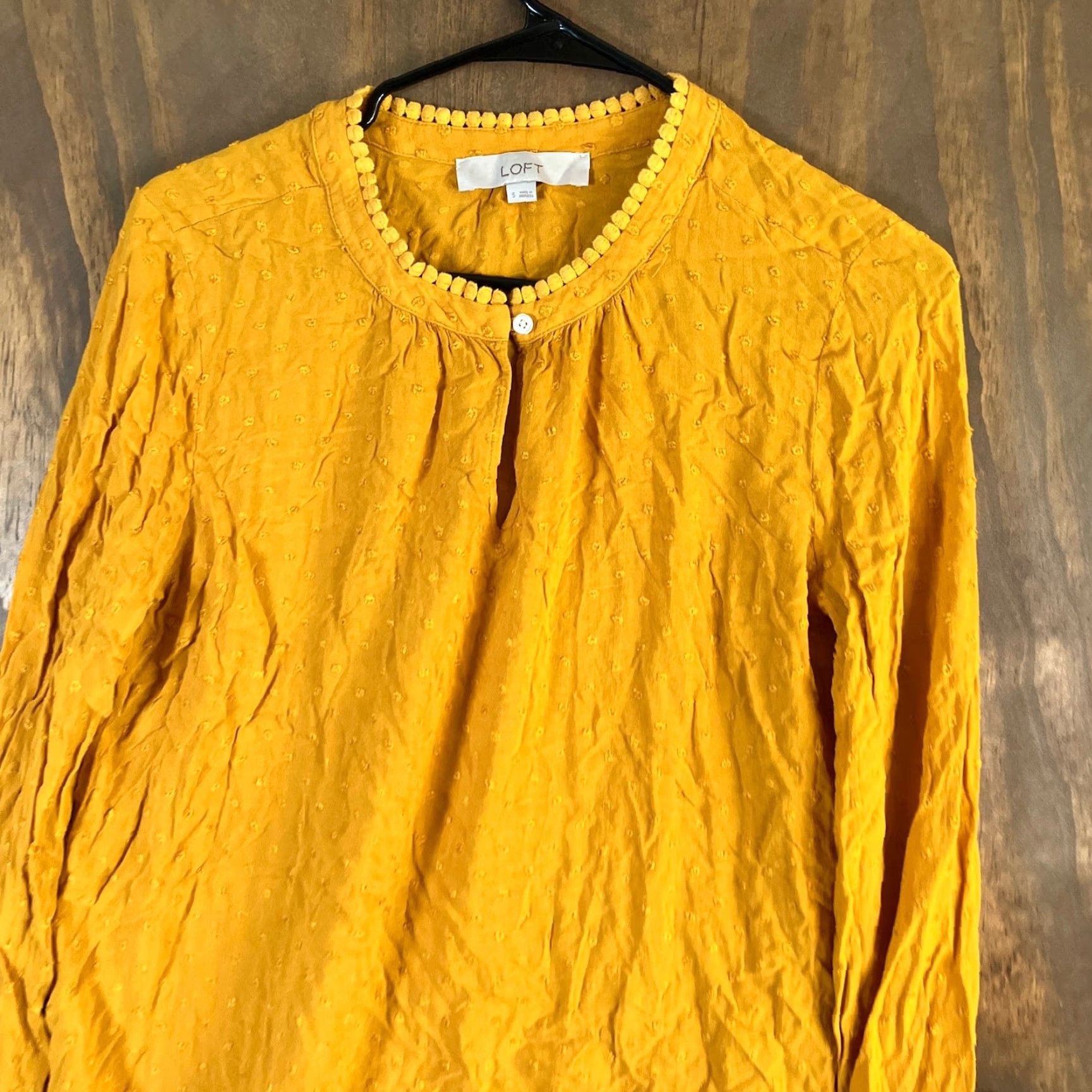 Loft LOFT Yellow Women's Blouse Small Round Neck Popcorn Keyhole Front]] User: LOFT Yellow Women's Blouse Small Round Neck Popcorn Keyhole Front Size S / US 4 / IT 40 - 2 Thumbnail