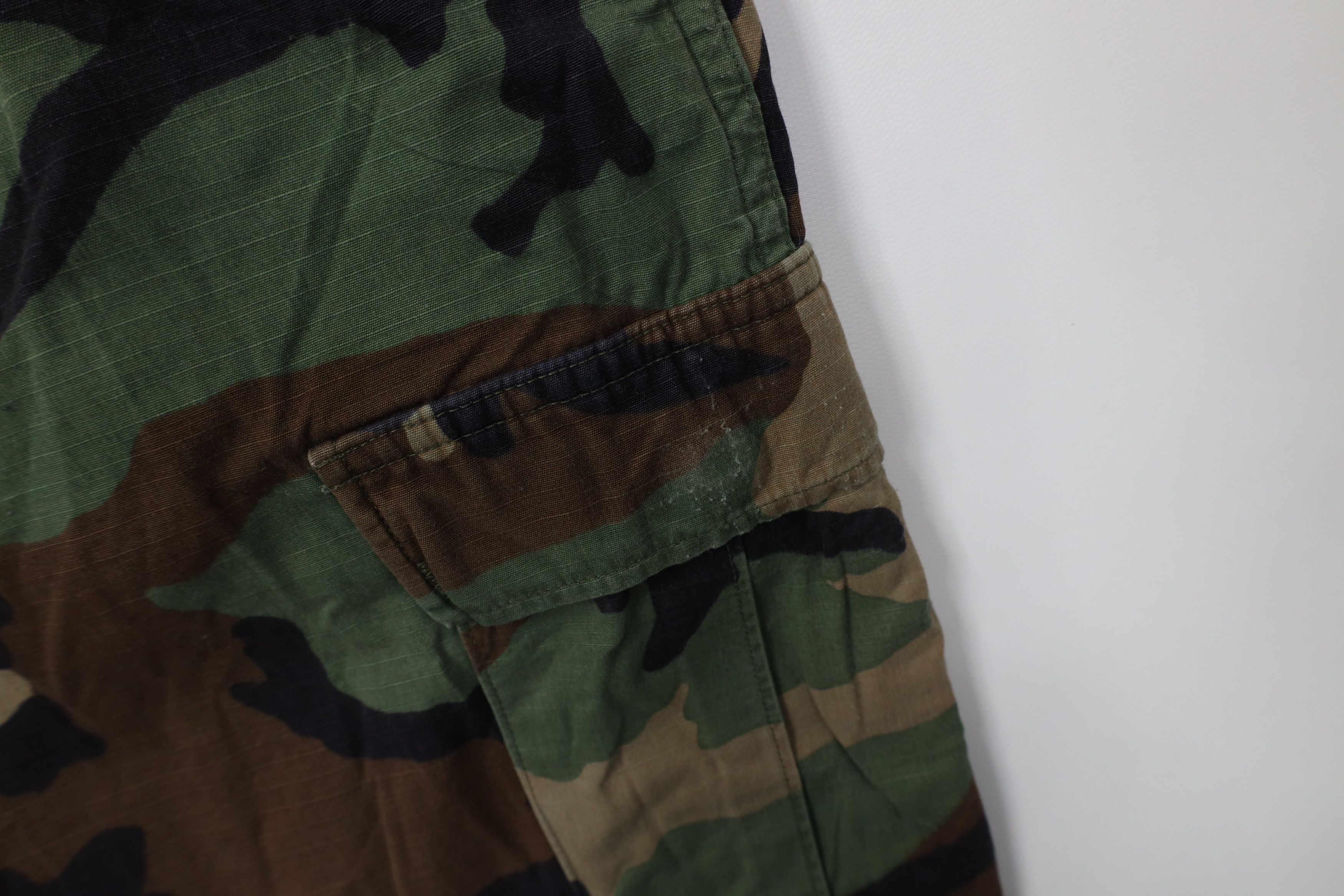 Vintage Vintage 90s USGI Woodland Camouflage Combat Cargo Pants Size US 34 / EU 50 - 6 Thumbnail