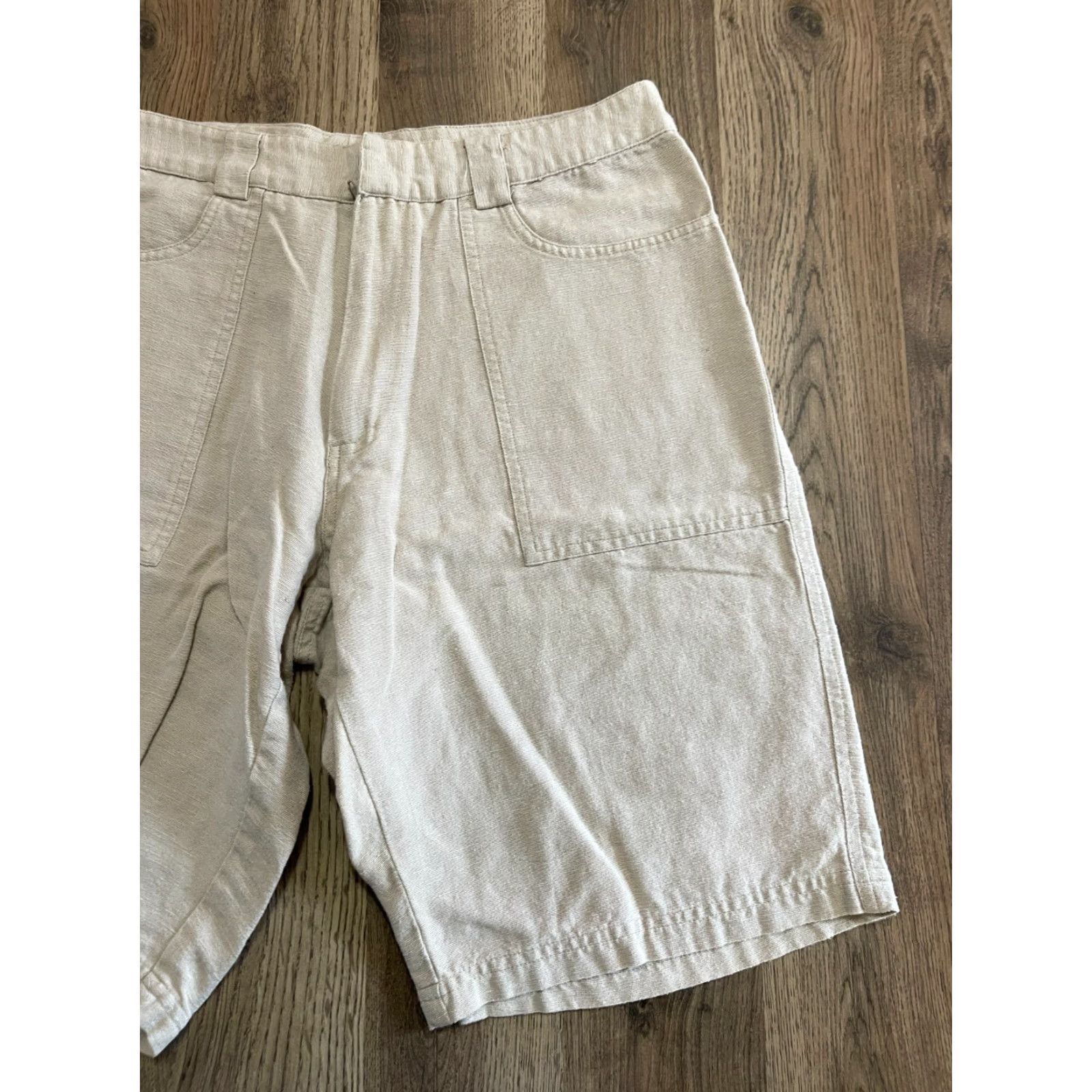 Vintage West End Shorts Women's Size Small Khaki Linen Blend Chino Casual Regular Inseam 9 in Beige Beige Modern 90s? Size 28" / US 6 / IT 42 - 3 Thumbnail