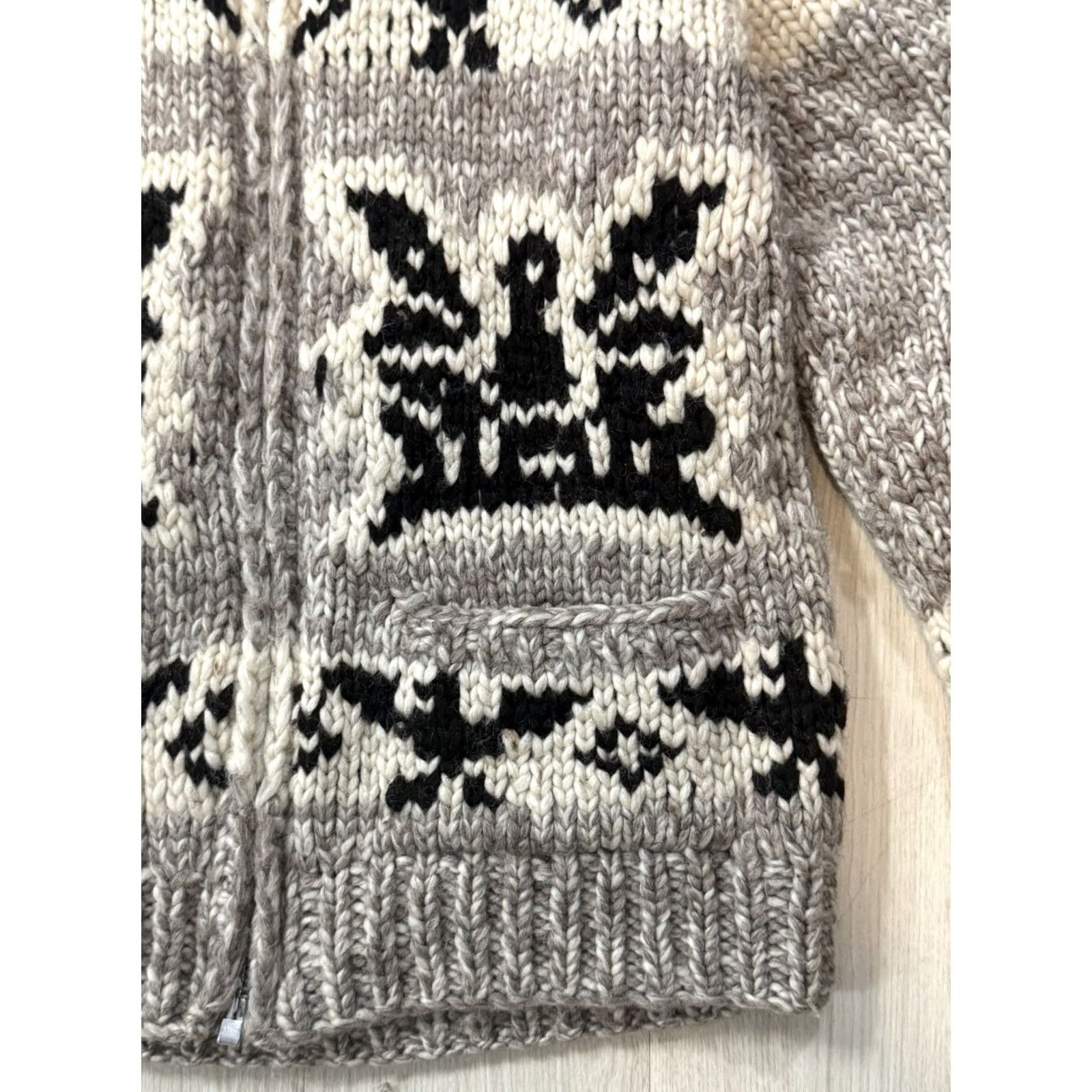 Vintage VINTAGE Longhouse Sweater Cowichan Thunderbird Large Canada Big Lebowski Mens Size US L / EU 52-54 / 3 - 3 Thumbnail