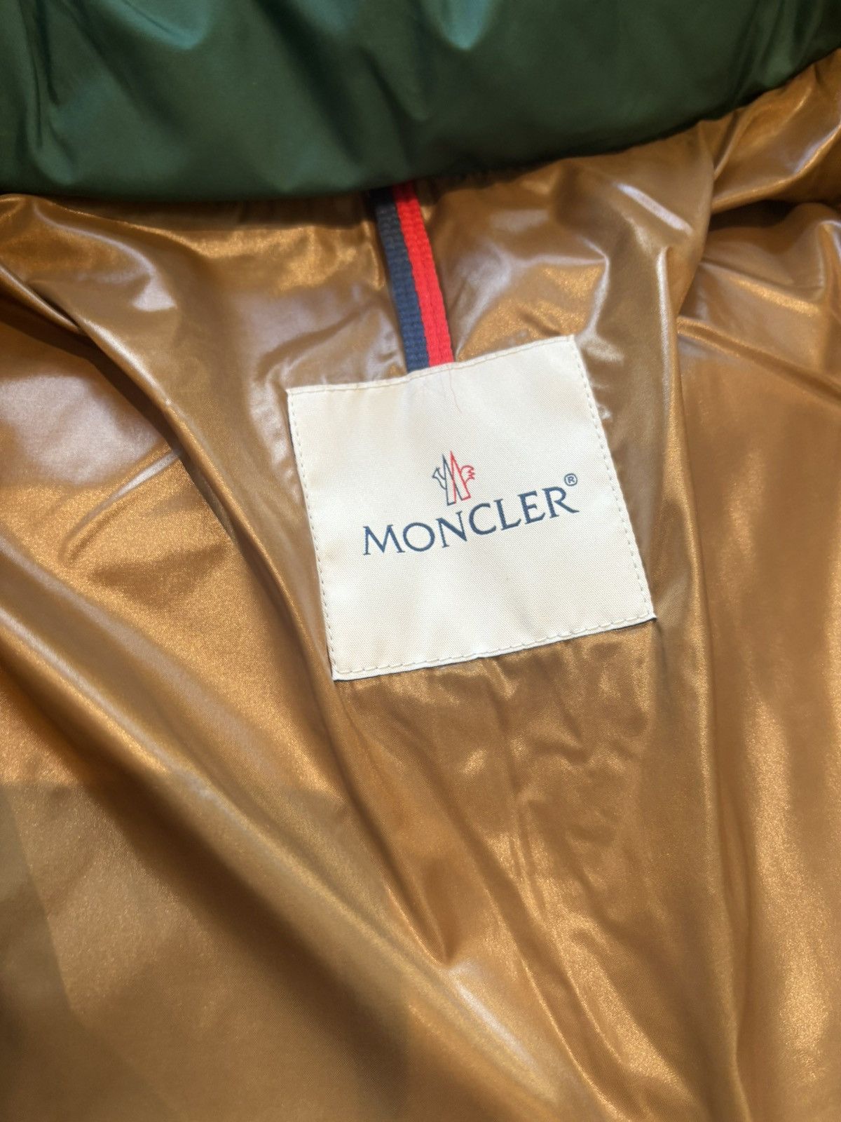 Moncler MONCLER MARIVELES GIUBBOTTO DOWN JACKET (GREEN) Size US L / EU 52-54 / 3 - 10 Thumbnail