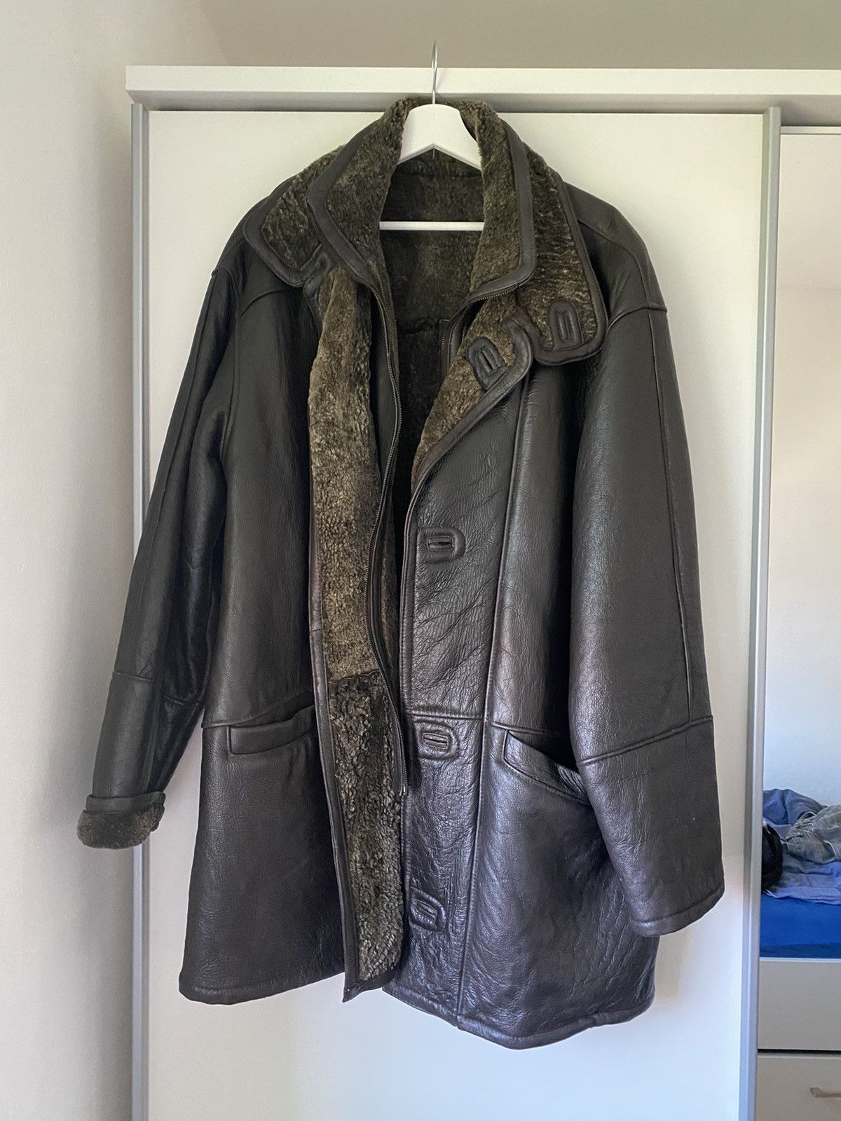 Vintage Vintage Real Leather Heavy Coat with Lamb fur lining Size US M / EU 48-50 / 2 - 1 Thumbnail