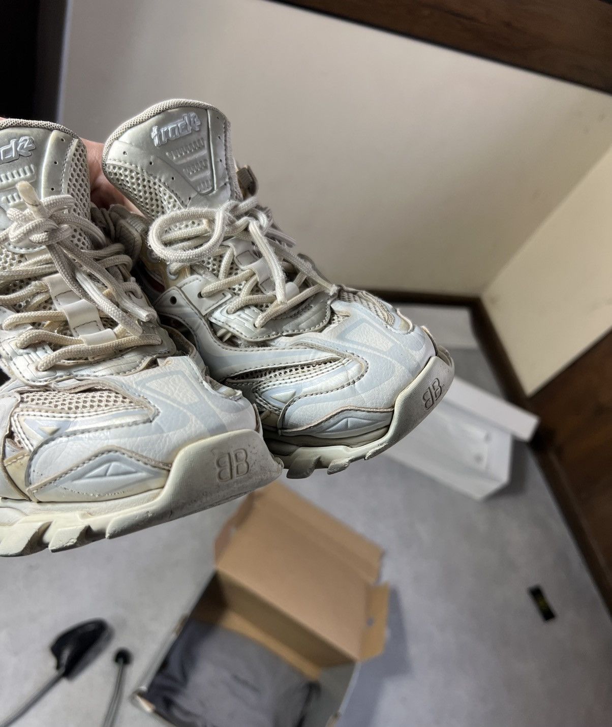 Balenciaga Size 8 - Balenciaga Track 2.0 White Beige Men’s Sneakers Size US 8 / EU 41 - 18 Thumbnail