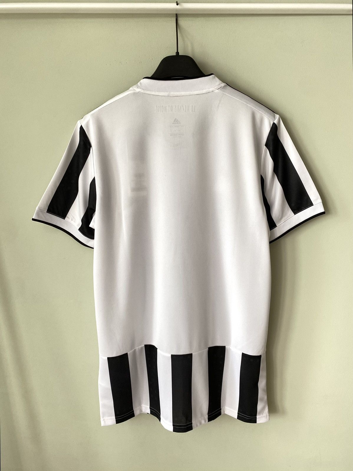 Adidas Juventus 21/22 Adidas Home soccer jersey new GS1442 Size US L / EU 52-54 / 3 - 2 Thumbnail