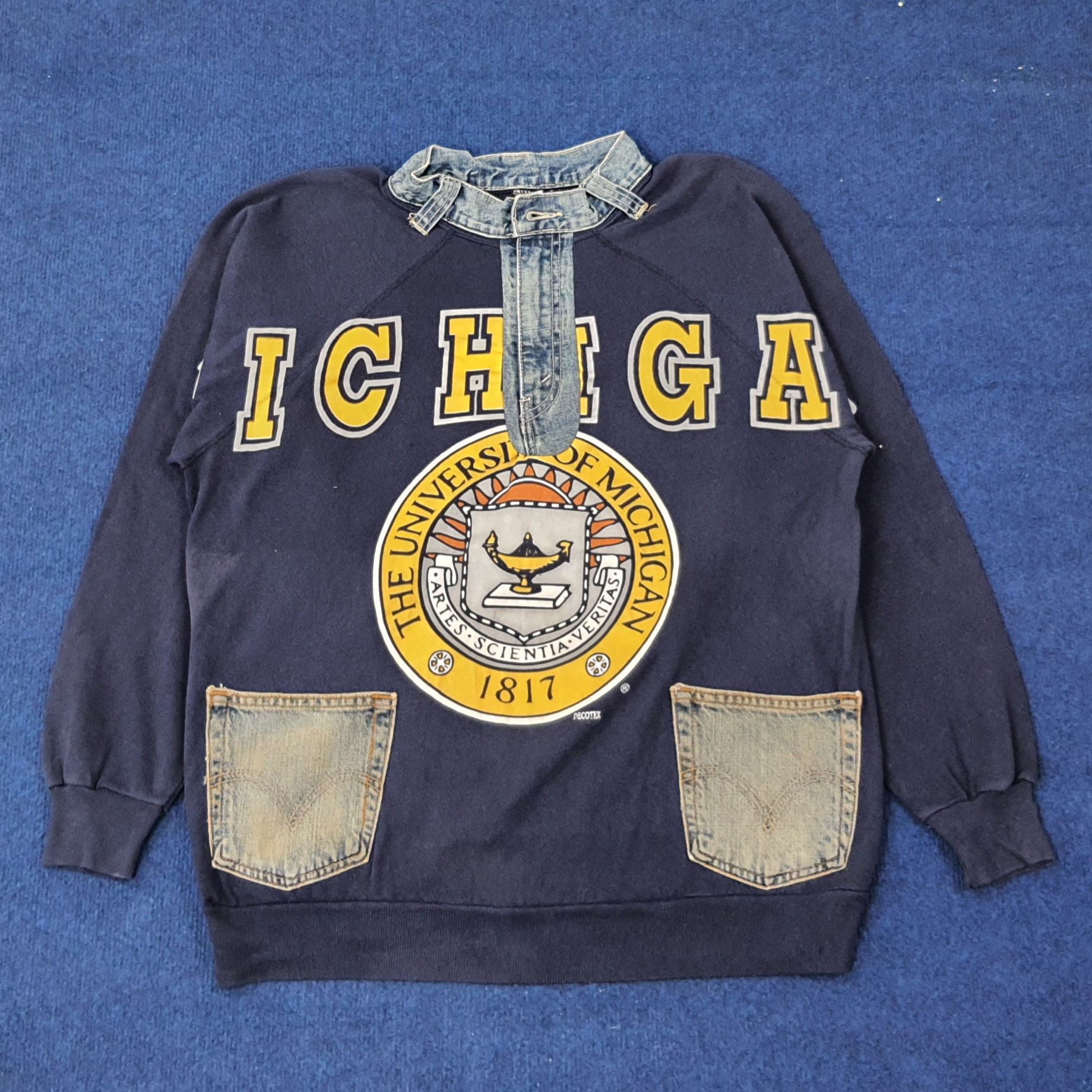 Other Vintage University of Michigan Sweatshirt C245N20 Size US L / EU 52-54 / 3 - 2 Thumbnail