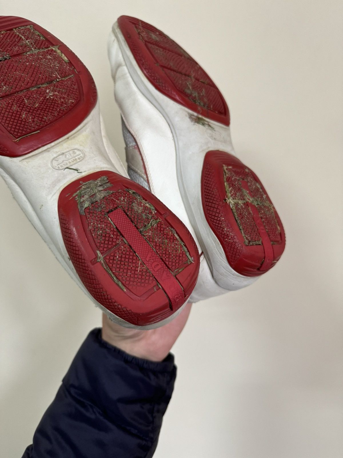 Prada Prada Vintage Leather Dirty Sneakers Size US 7 / EU 40 - 11 Thumbnail